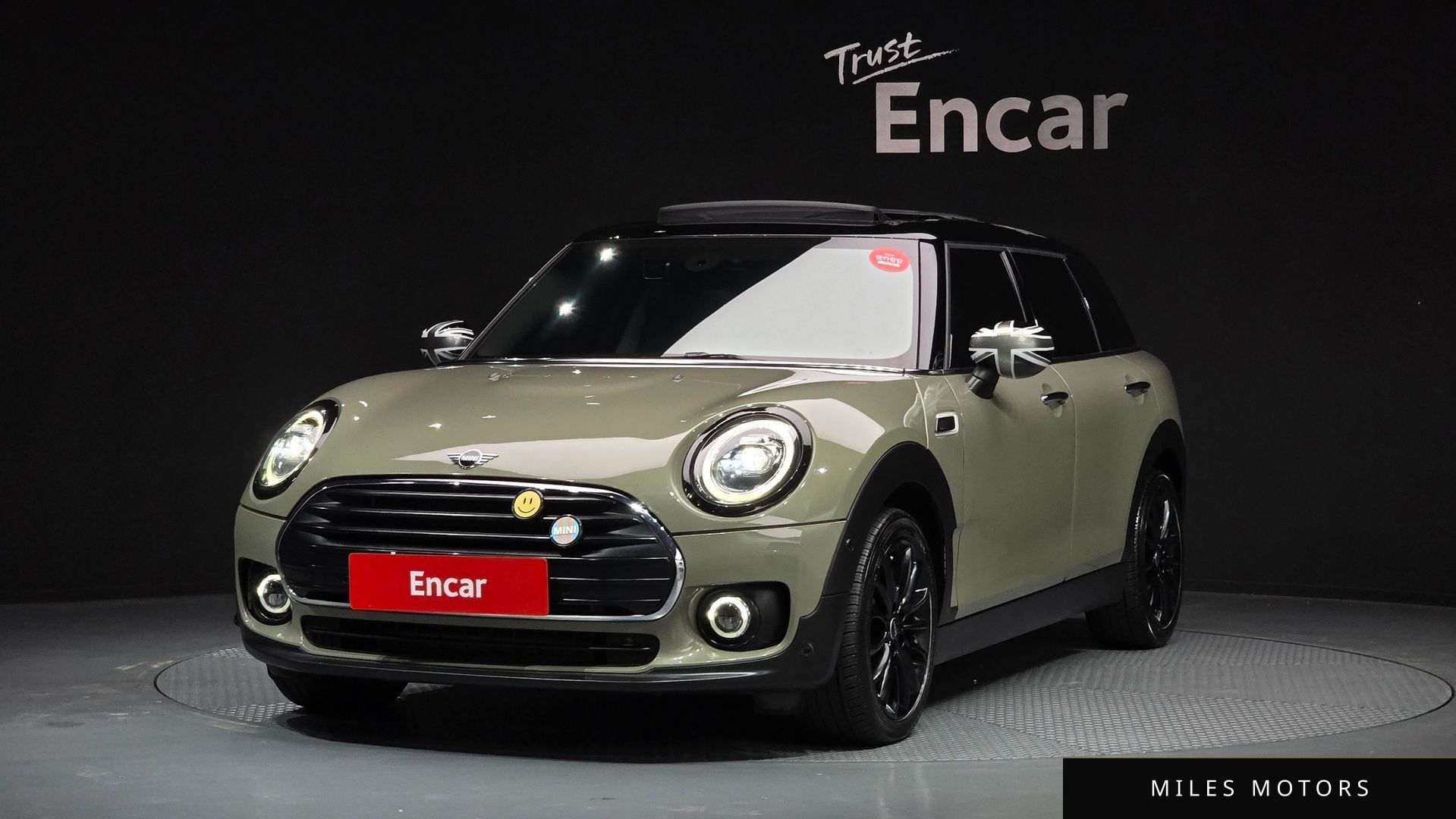 MINI Clubman 2020 — фото 1 из 12