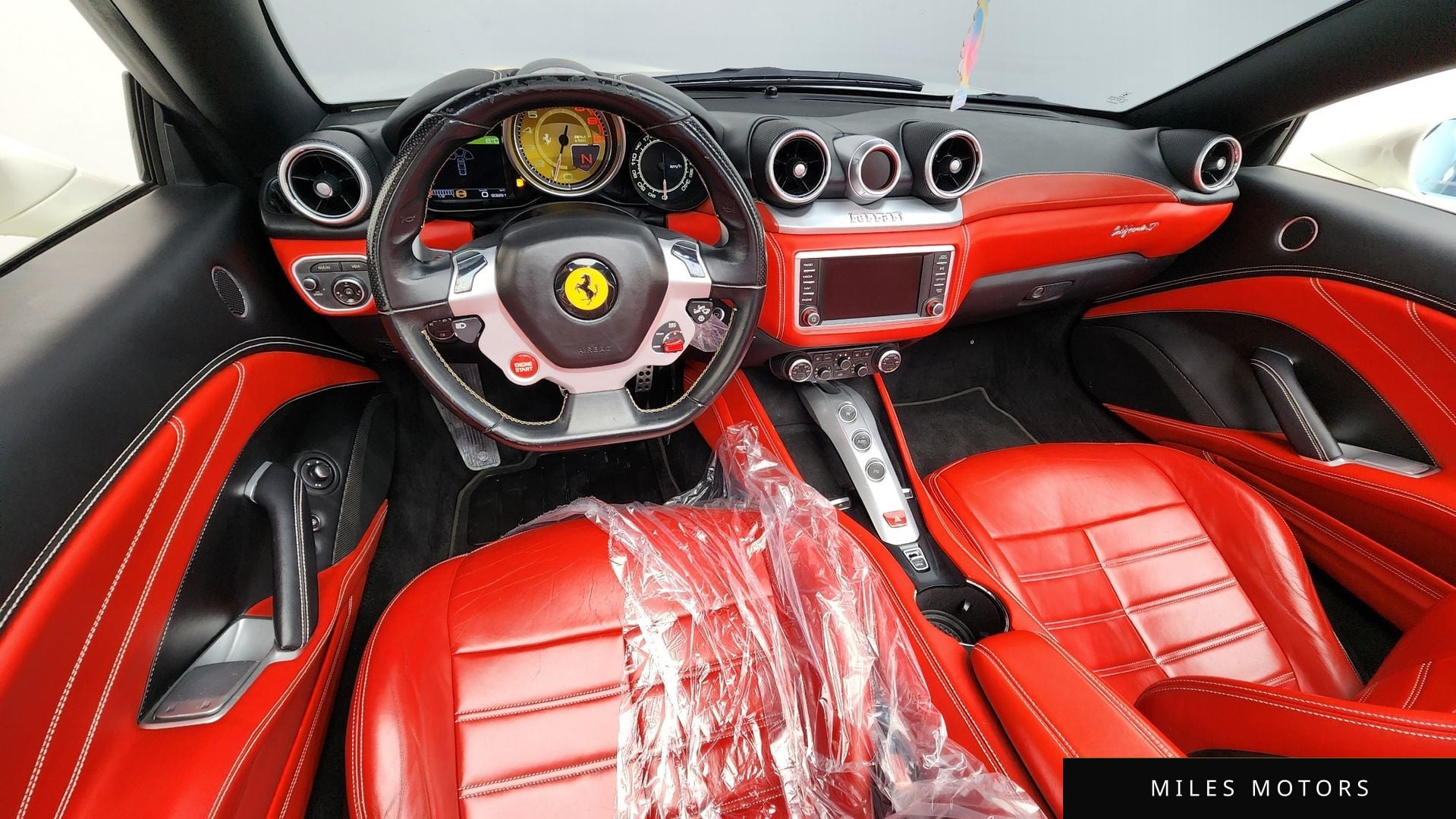 Ferrari 캘리포니아 2016 — миниатюра 7