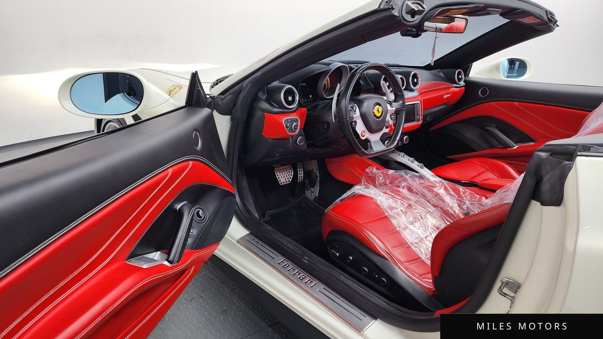 Ferrari 캘리포니아 2016 — миниатюра 10