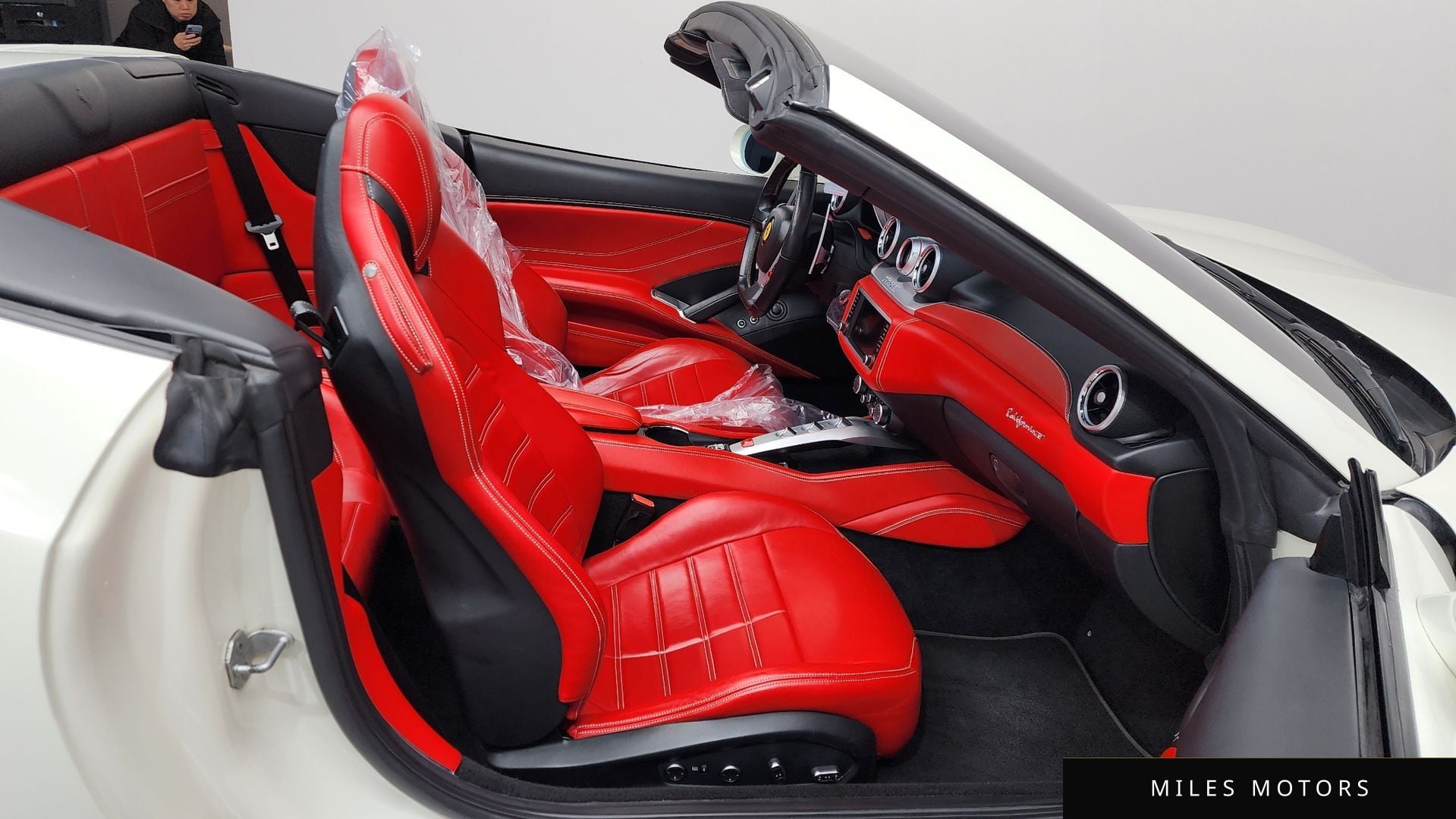 Ferrari 캘리포니아 2016 — миниатюра 11