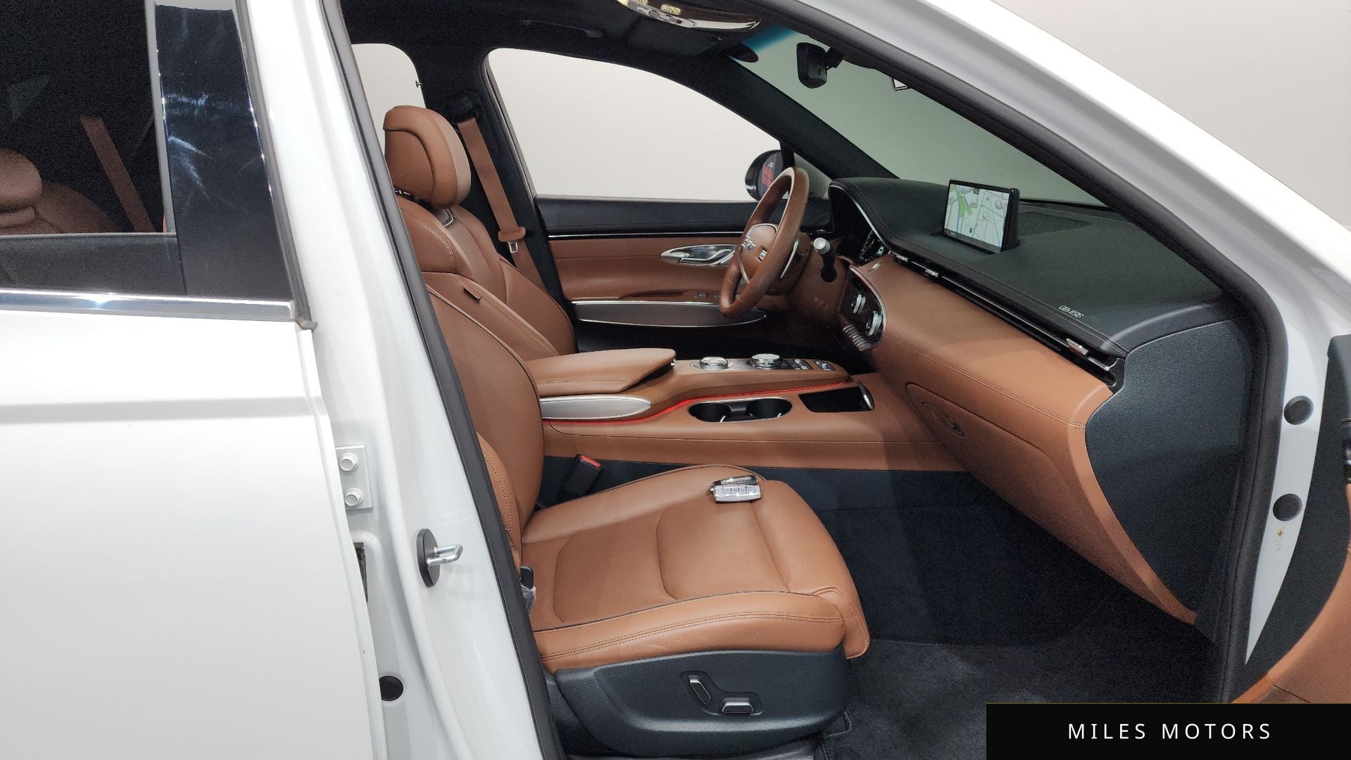 Genesis GV70 2022 — миниатюра 11