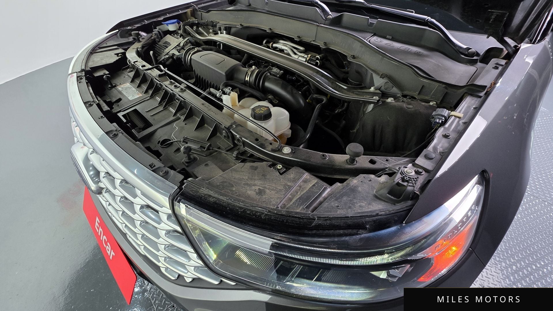 Ford Explorer 2023 — миниатюра 6