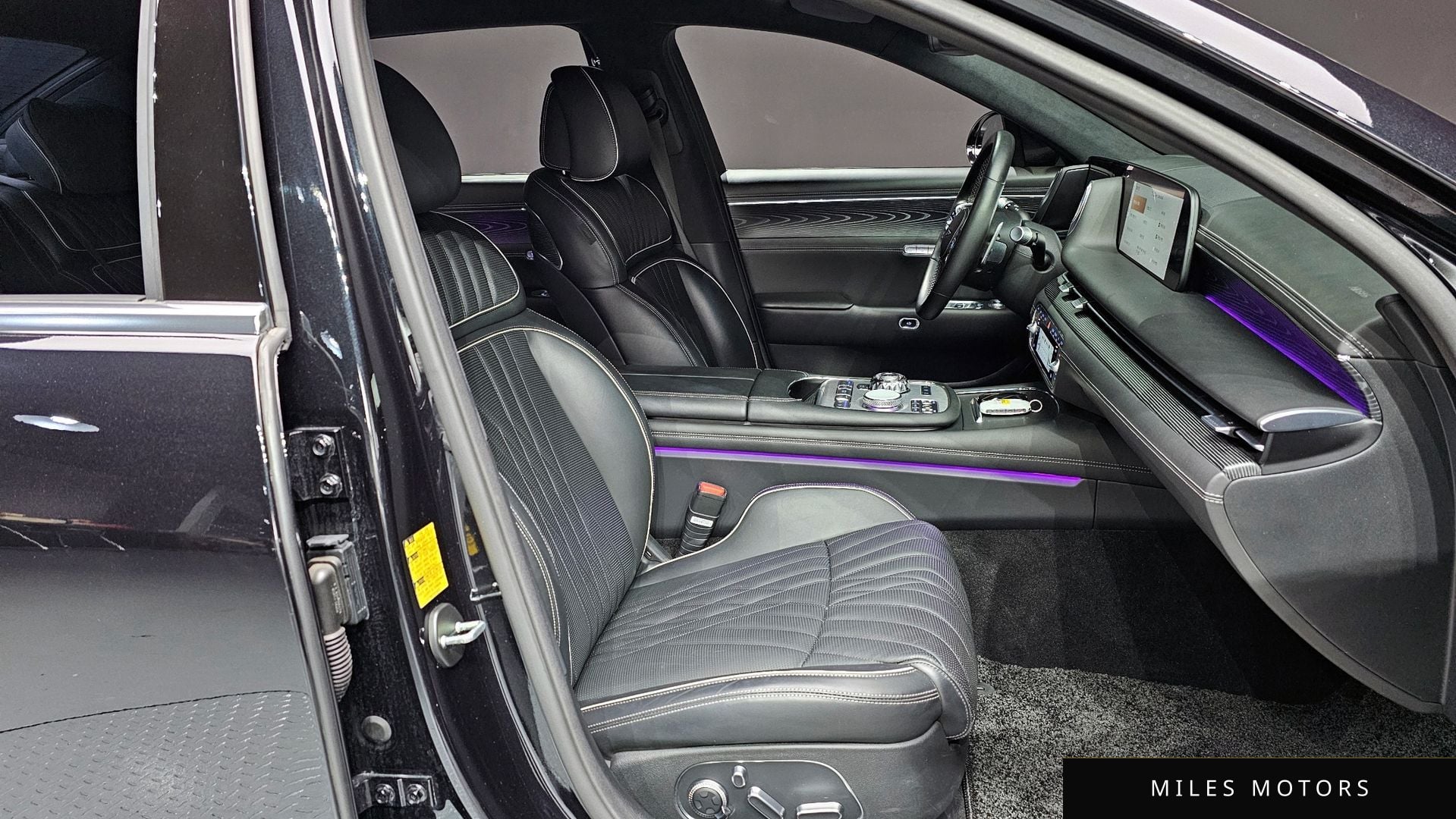 Genesis G90 (RS4) 2022 — миниатюра 10