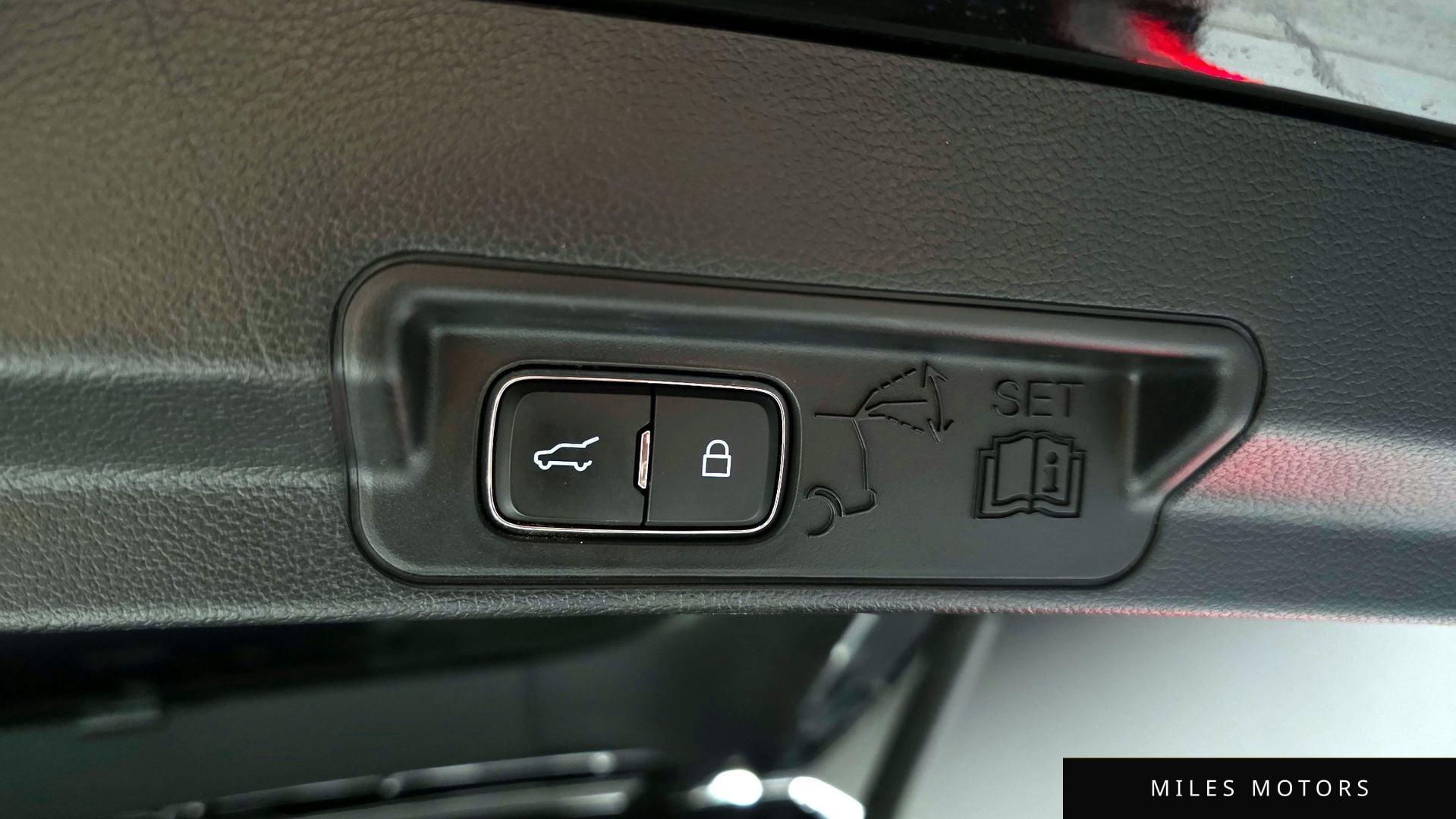 Ford 익스플로러 2020 — миниатюра 19