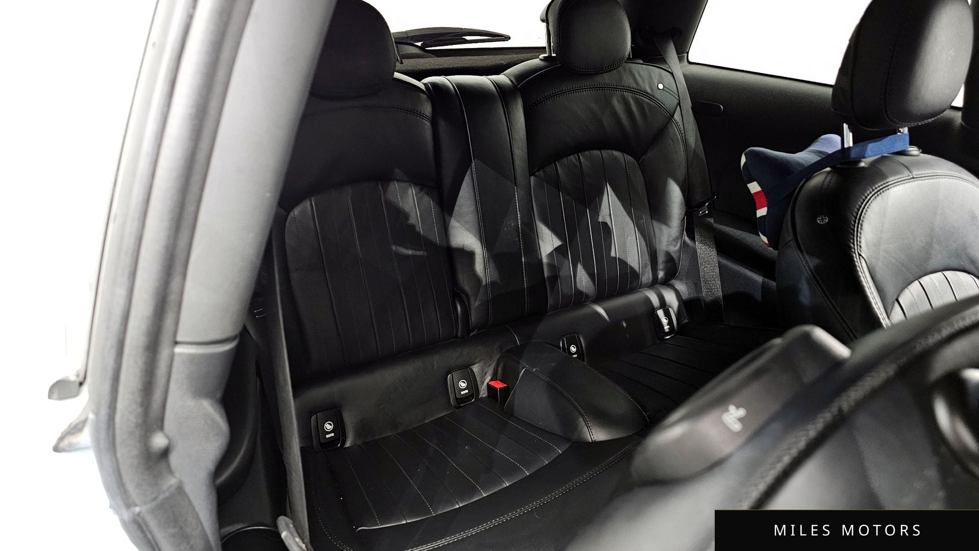 MINI Cooper S 2019 — миниатюра 12
