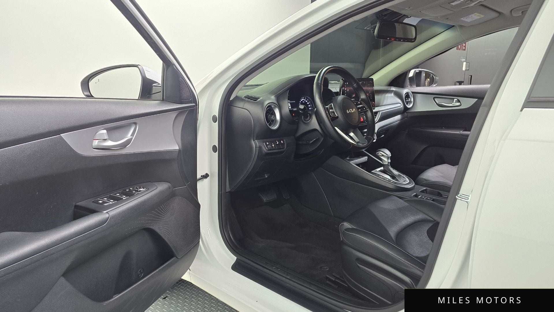 Kia K3 2022 — миниатюра 10