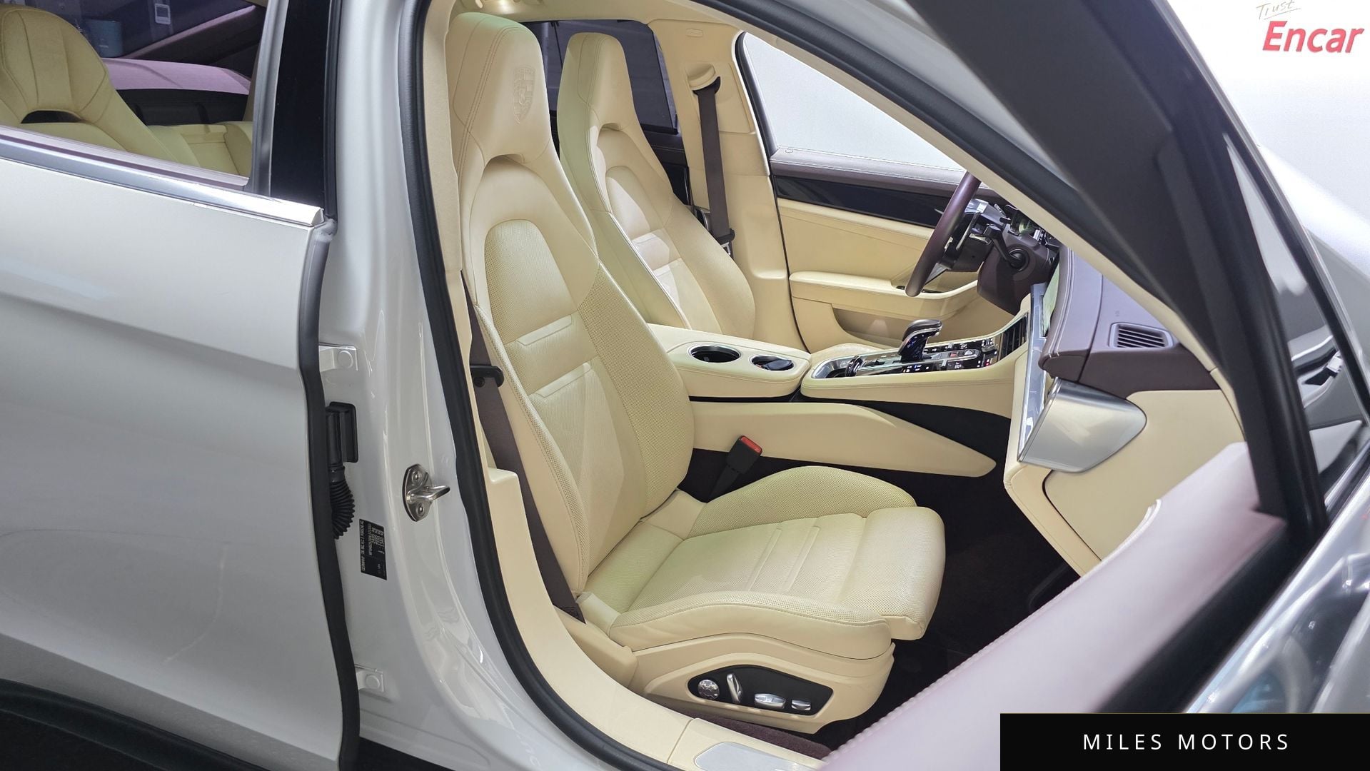Porsche Panamera 2017 — миниатюра 12