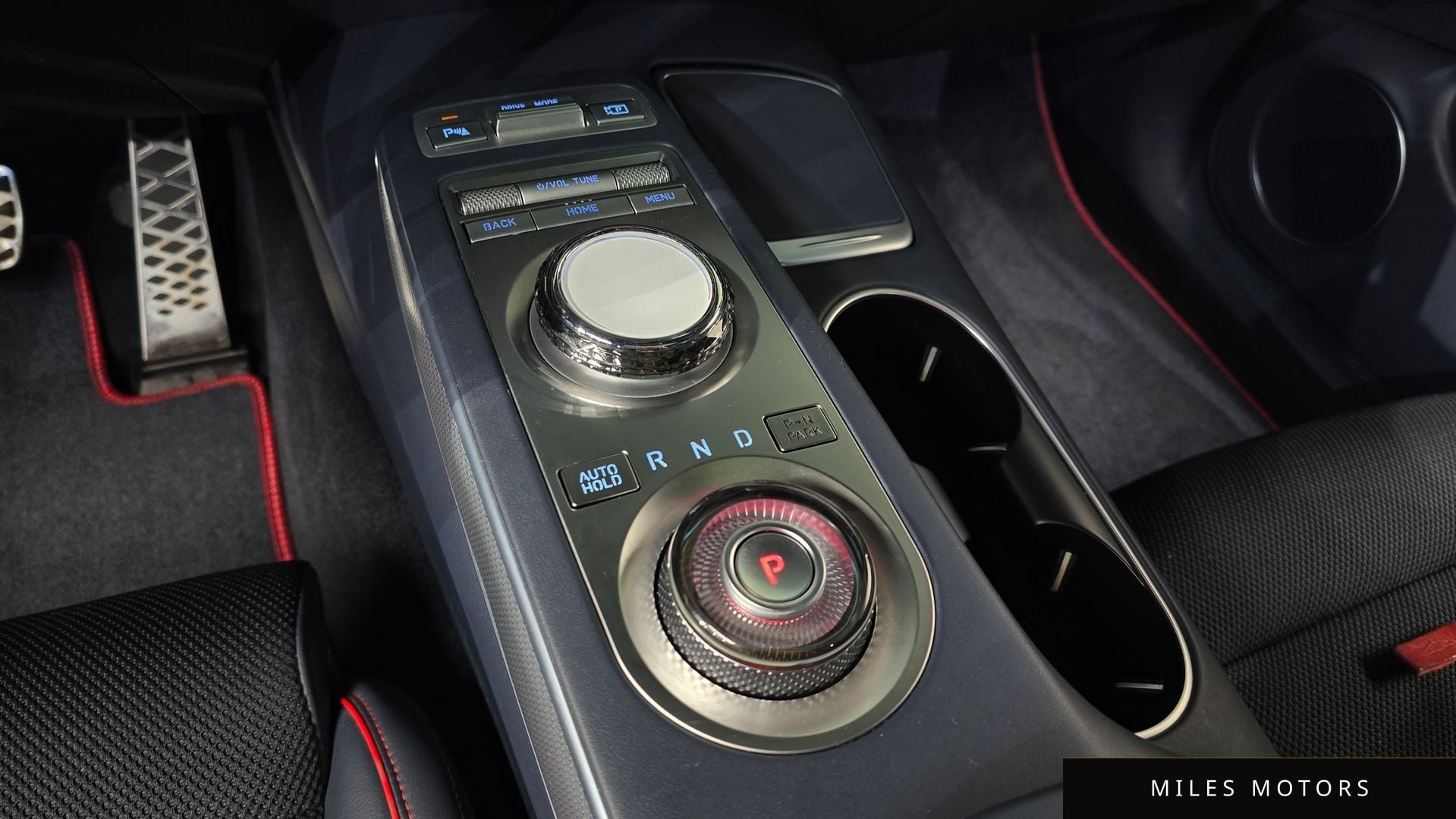 Genesis GV70 2022 — миниатюра 8