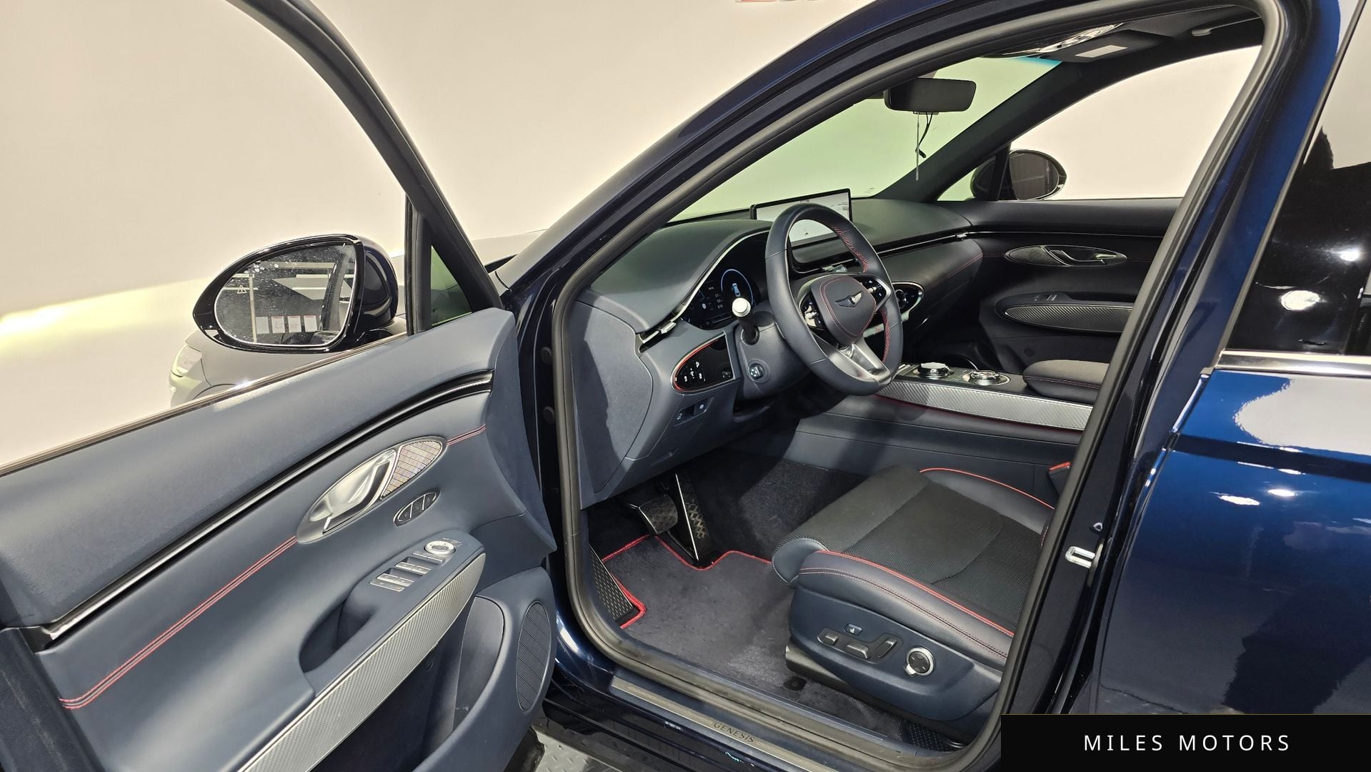 Genesis GV70 2022 — миниатюра 9