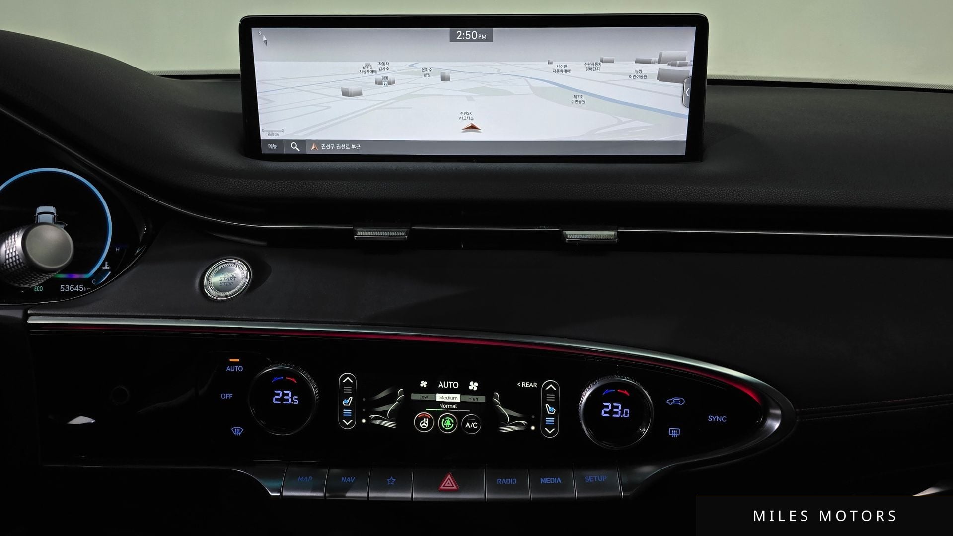 Genesis GV70 2022 — миниатюра 14