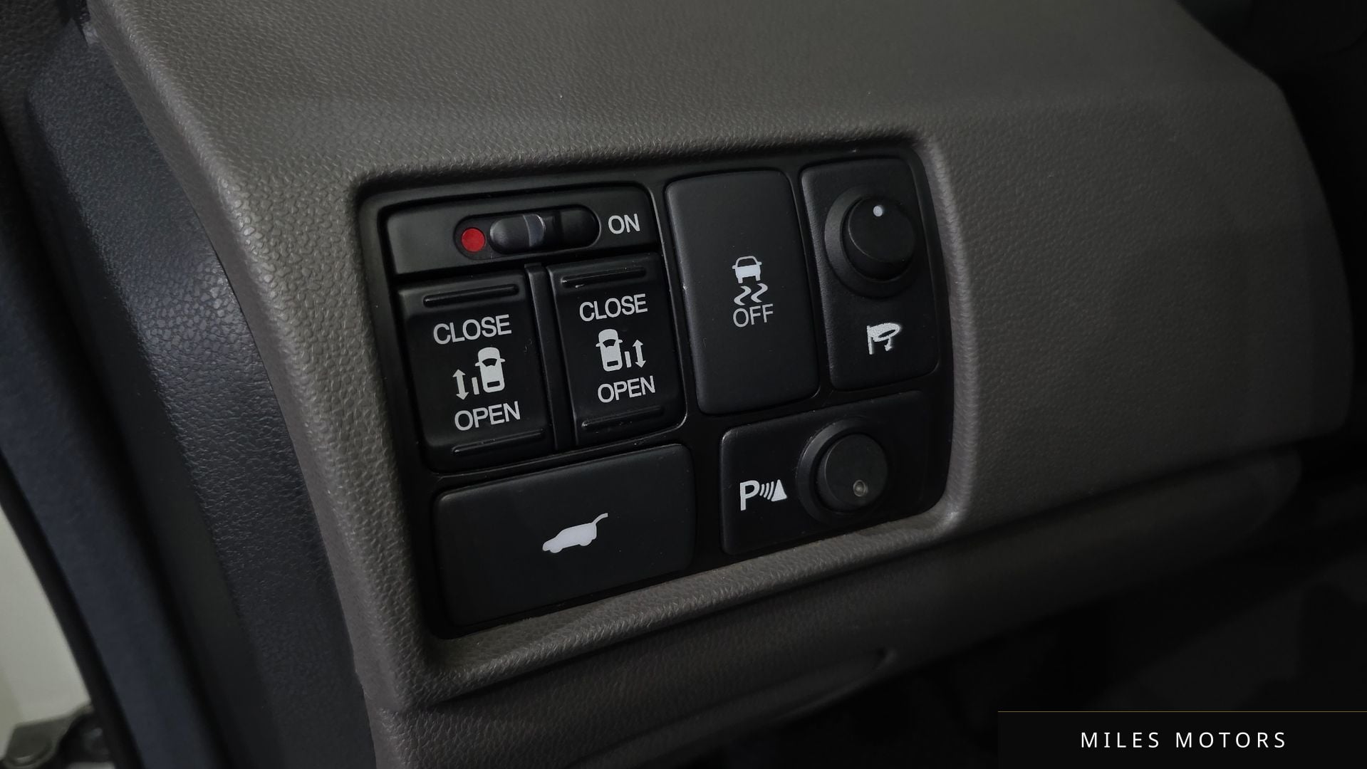 Honda Odyssey 2013 — миниатюра 12
