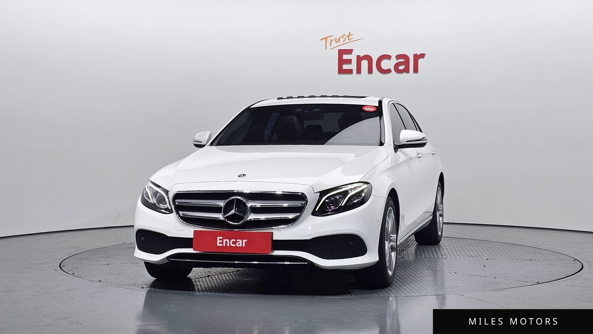 Mercedes-Benz E-Class W213 2017 — миниатюра 3