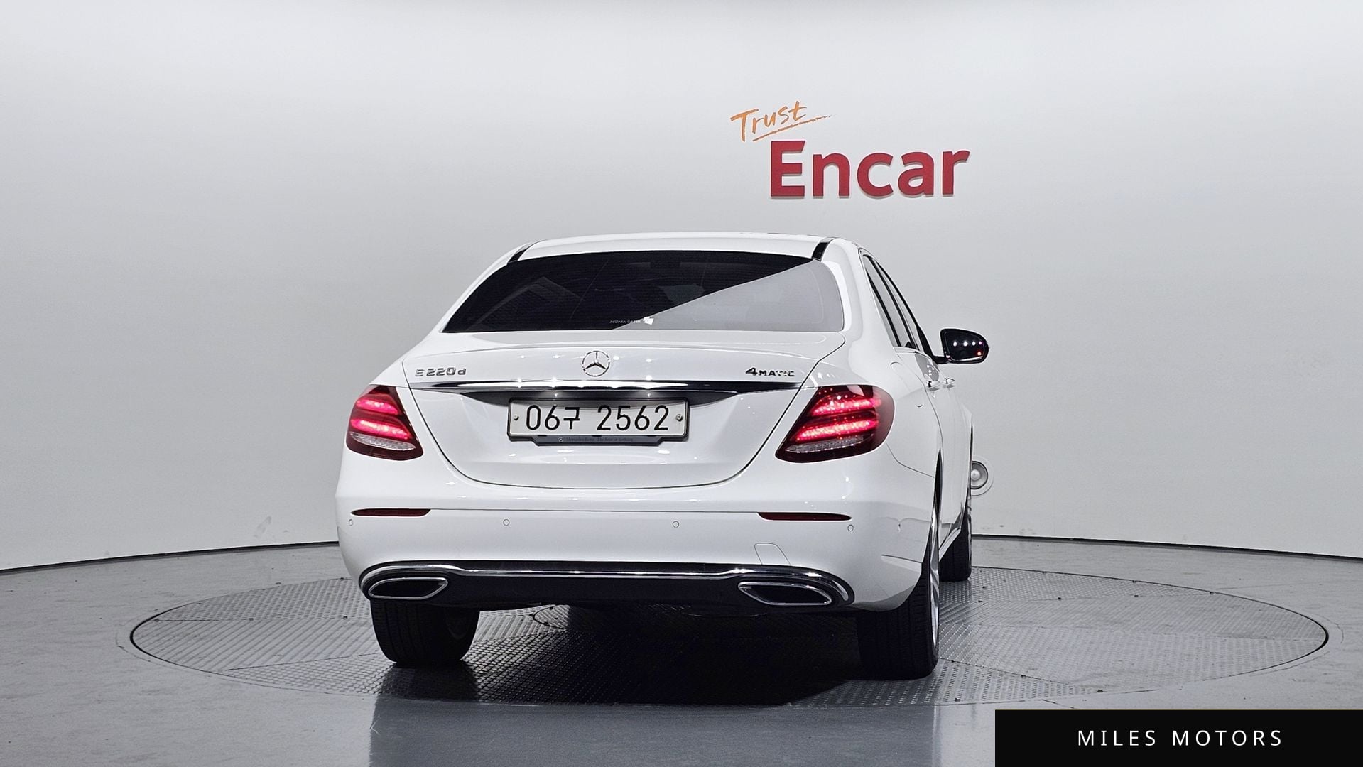 Mercedes-Benz E-Class W213 2017 — миниатюра 4