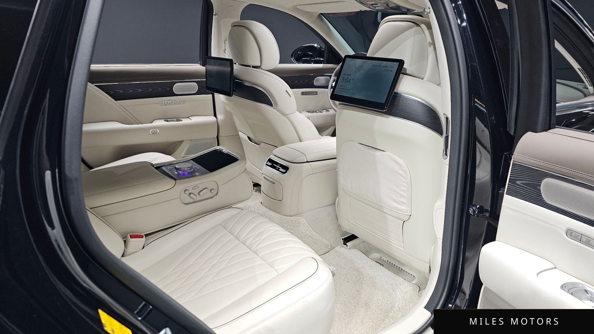 Genesis G90 (RS4) 2022 — миниатюра 12