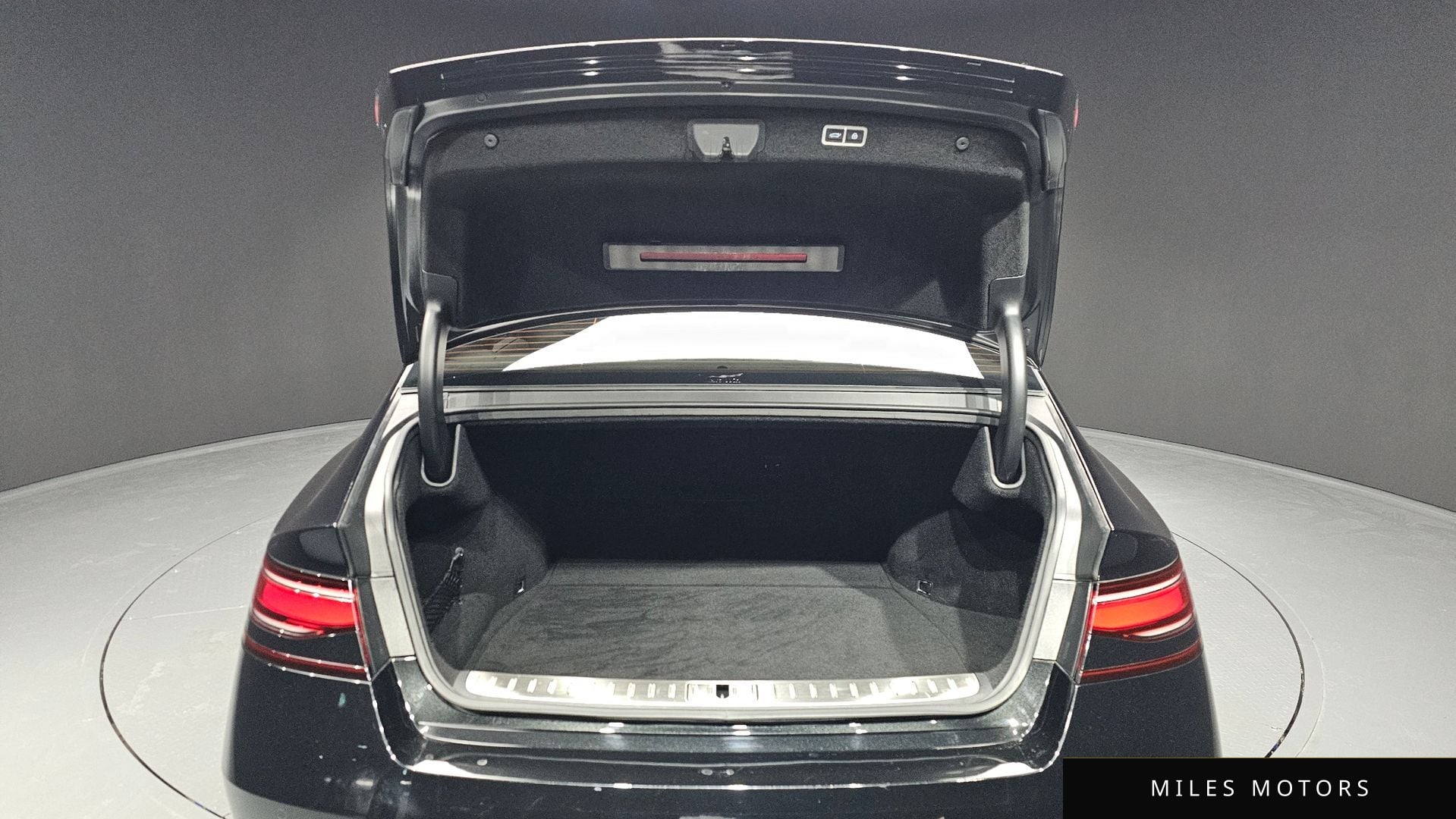 Genesis G90 (RS4) 2022 — миниатюра 20