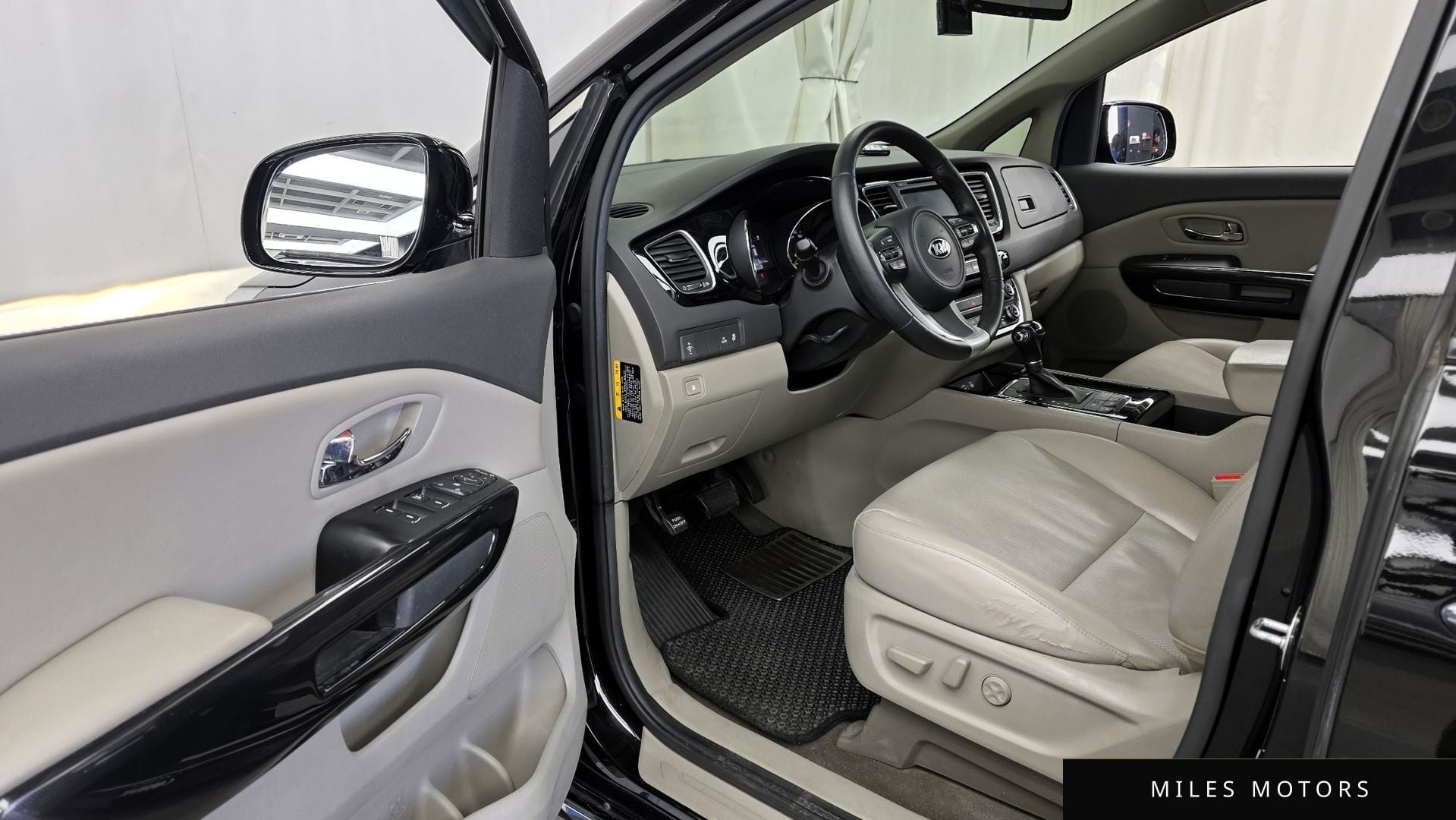 Kia Canival 2016 — миниатюра 10