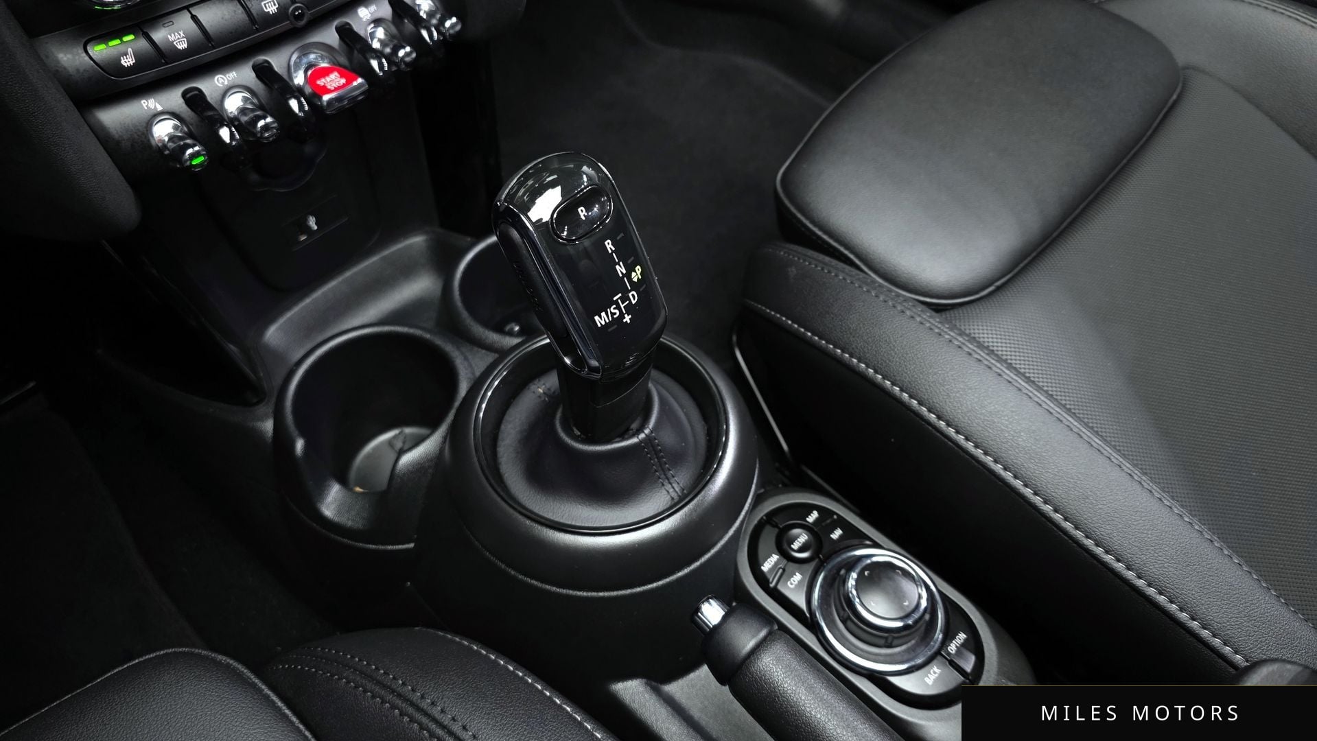 MINI 쿠퍼 컨버터블 2024 — миниатюра 9