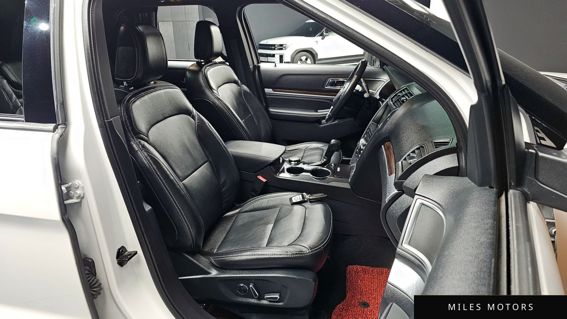 Ford Explorer 2018 — миниатюра 10