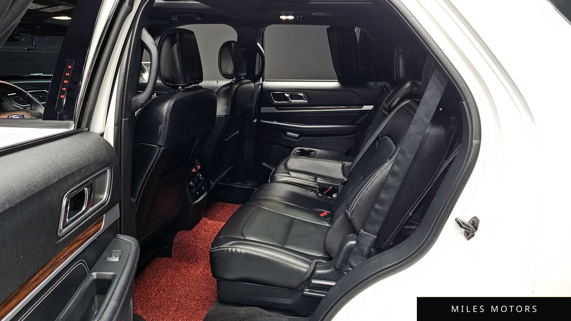 Ford Explorer 2018 — миниатюра 12