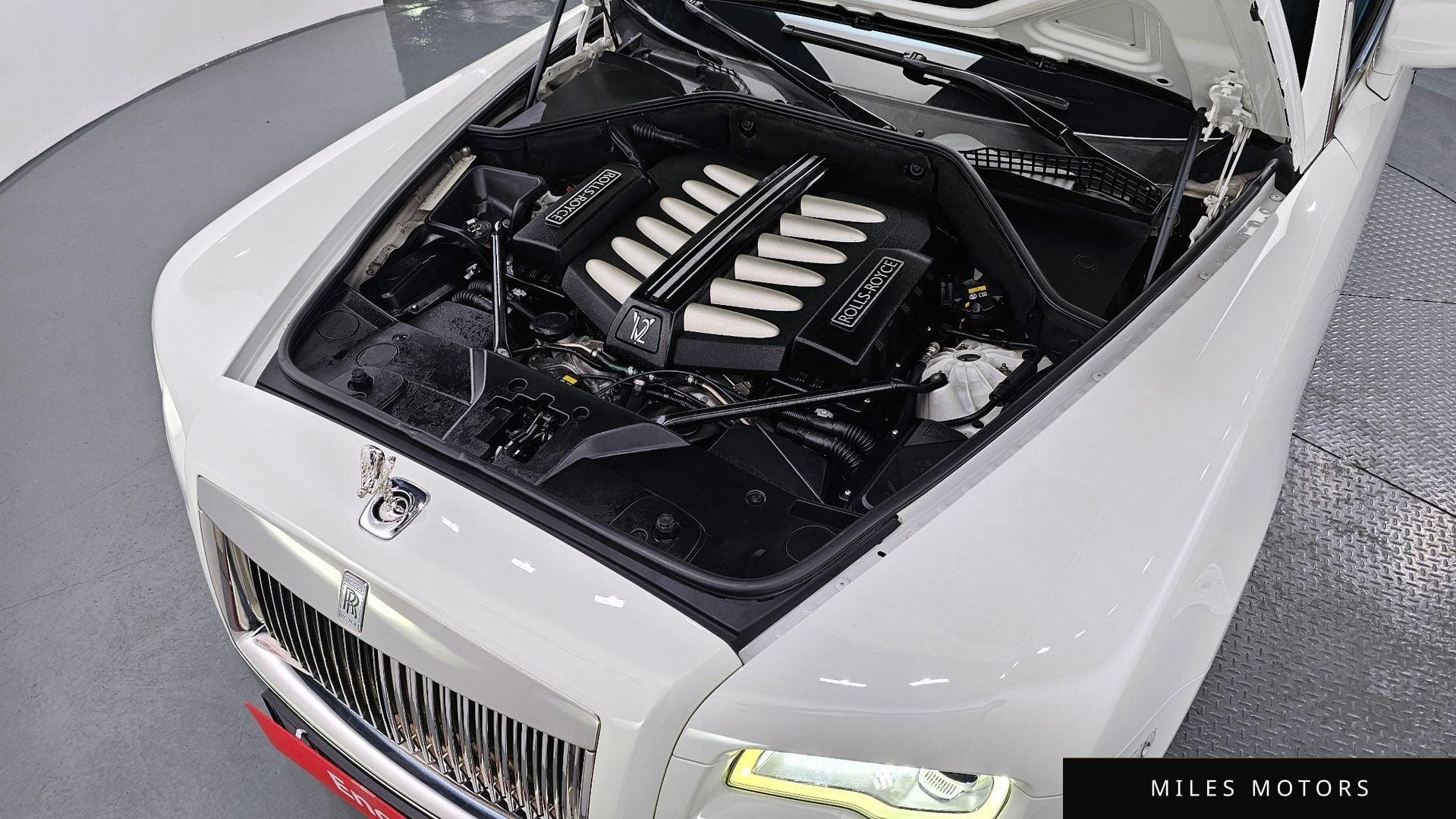 Rolls-Royce 고스트 2017 — миниатюра 6