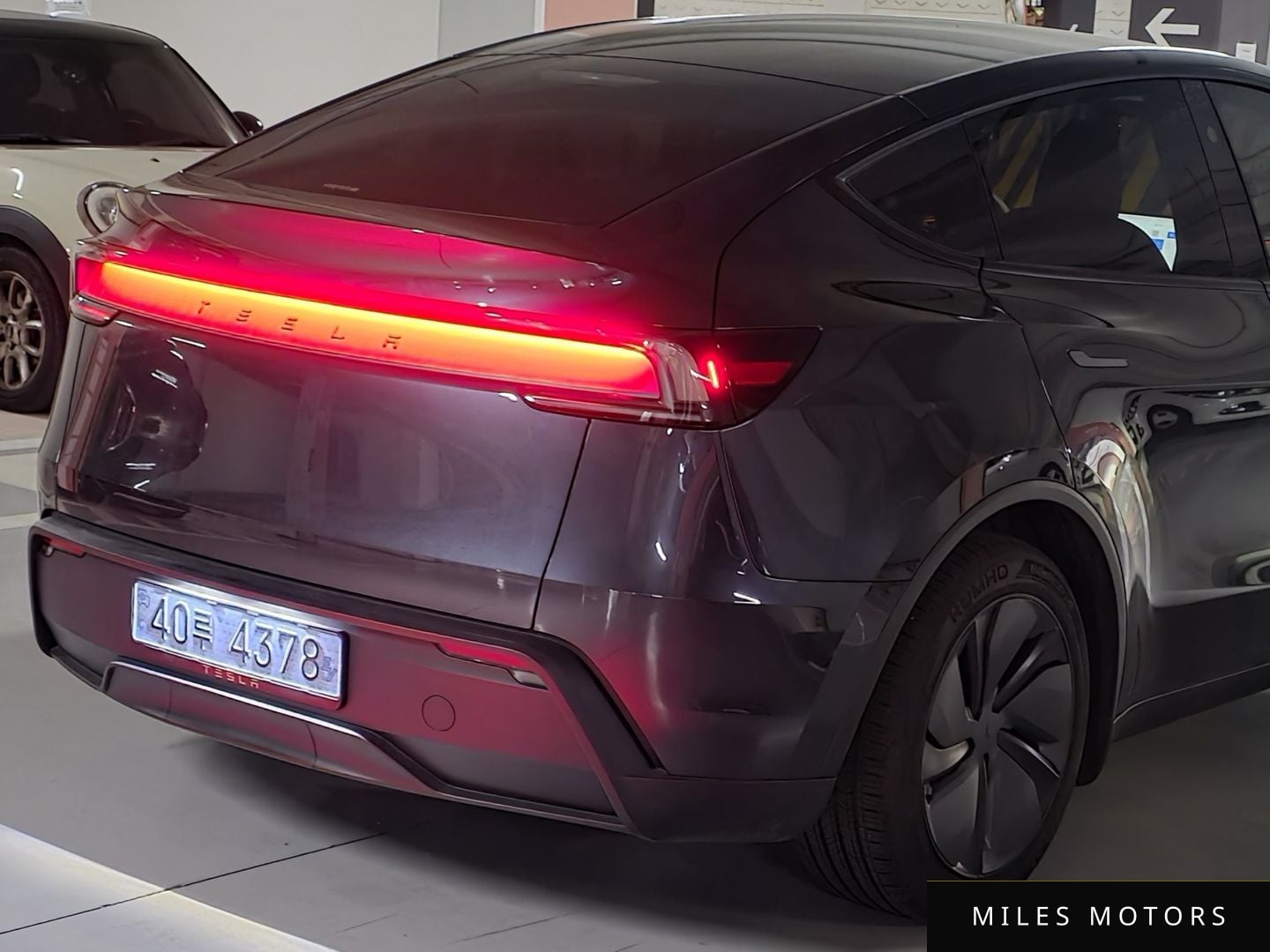 Tesla Model Y 2025 — миниатюра 4