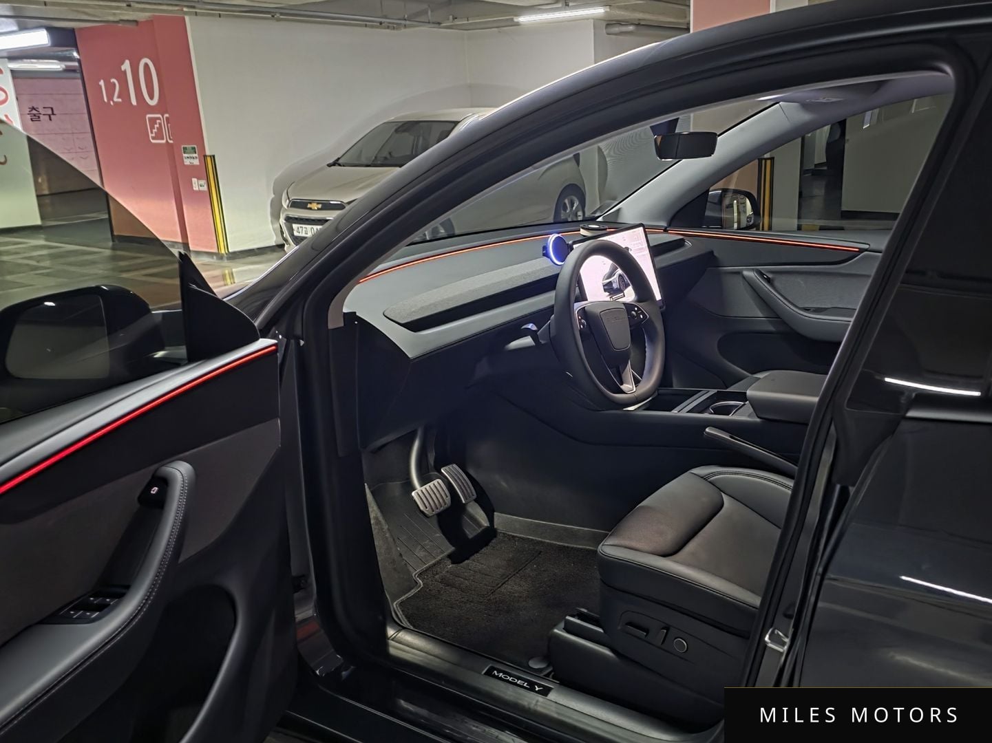 Tesla Model Y 2025 — миниатюра 9