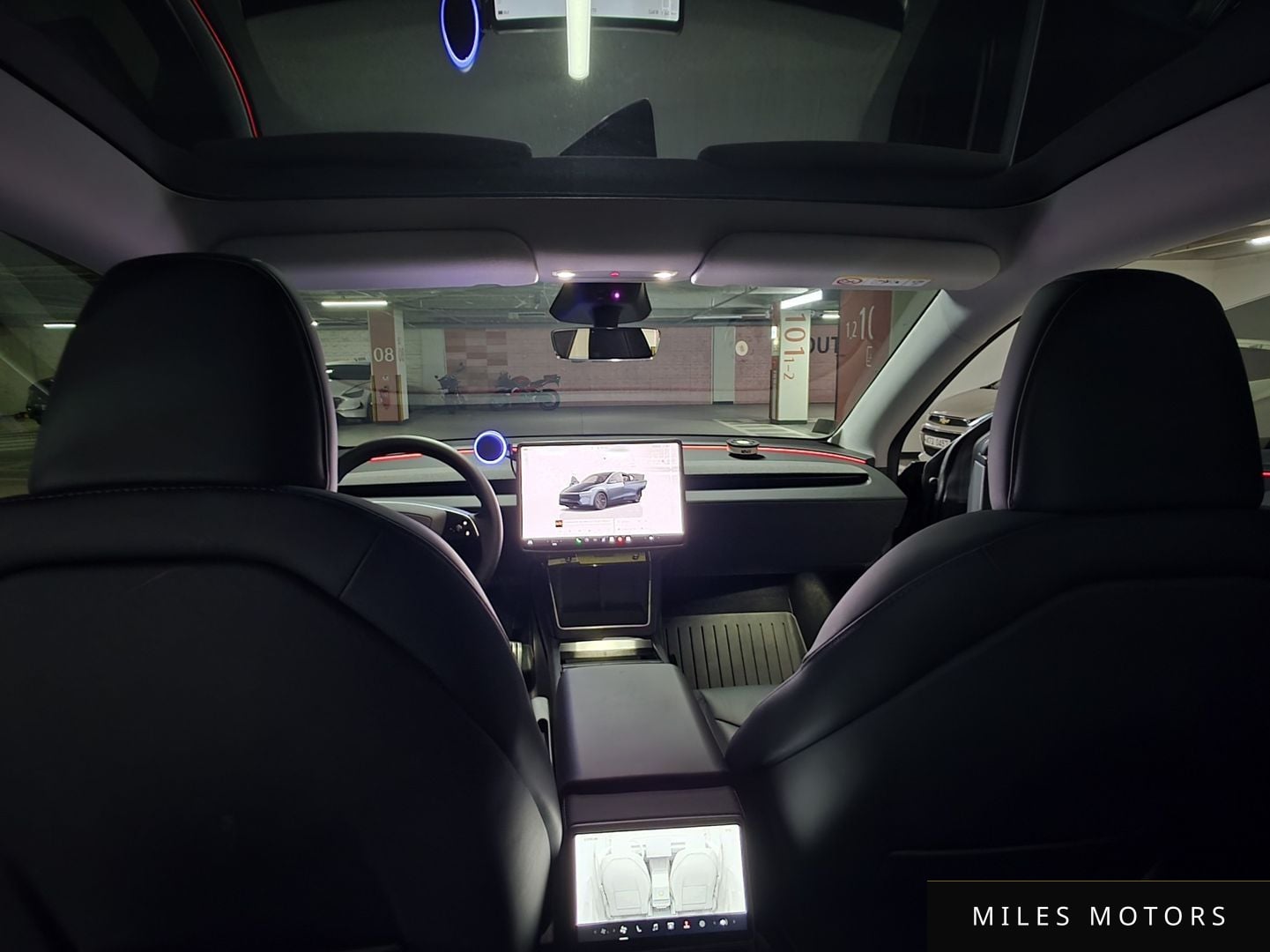 Tesla Model Y 2025 — миниатюра 12