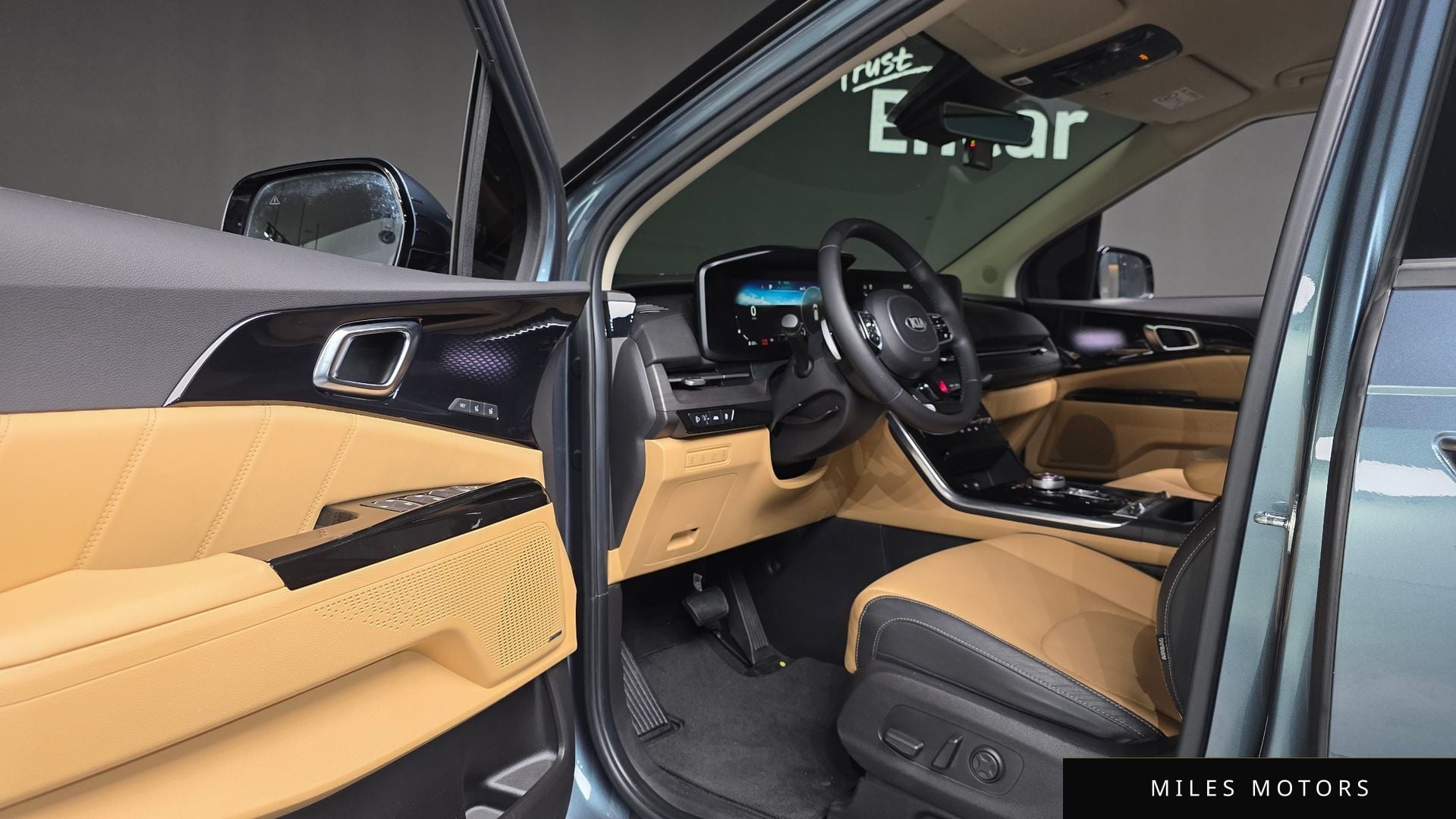 Kia Carnival 2021 — миниатюра 11