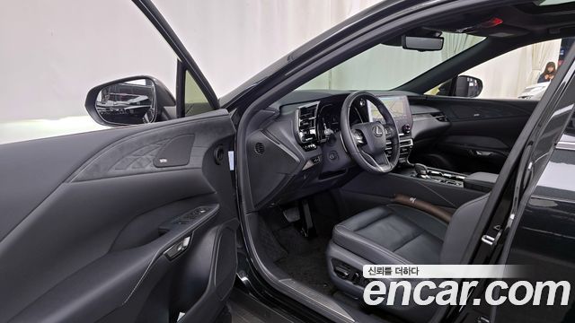 Лексус RX350h 2025 — миниатюра 10