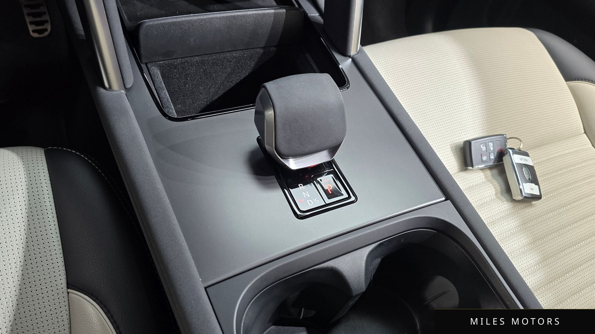 Land Rover 디스커버리 스포츠 2024 — миниатюра 8