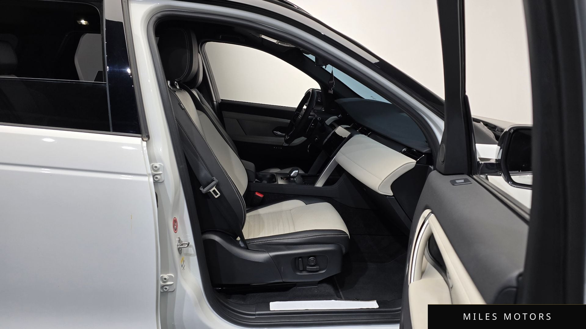 Land Rover 디스커버리 스포츠 2024 — миниатюра 11