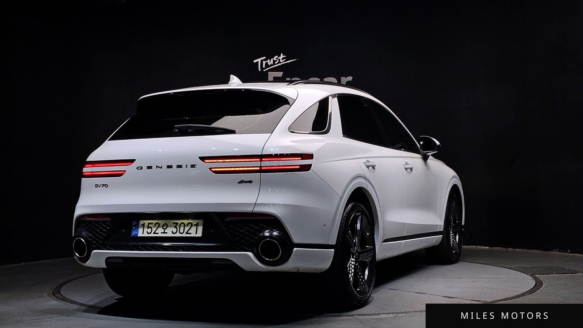 Genesis GV70 2022 — миниатюра 2