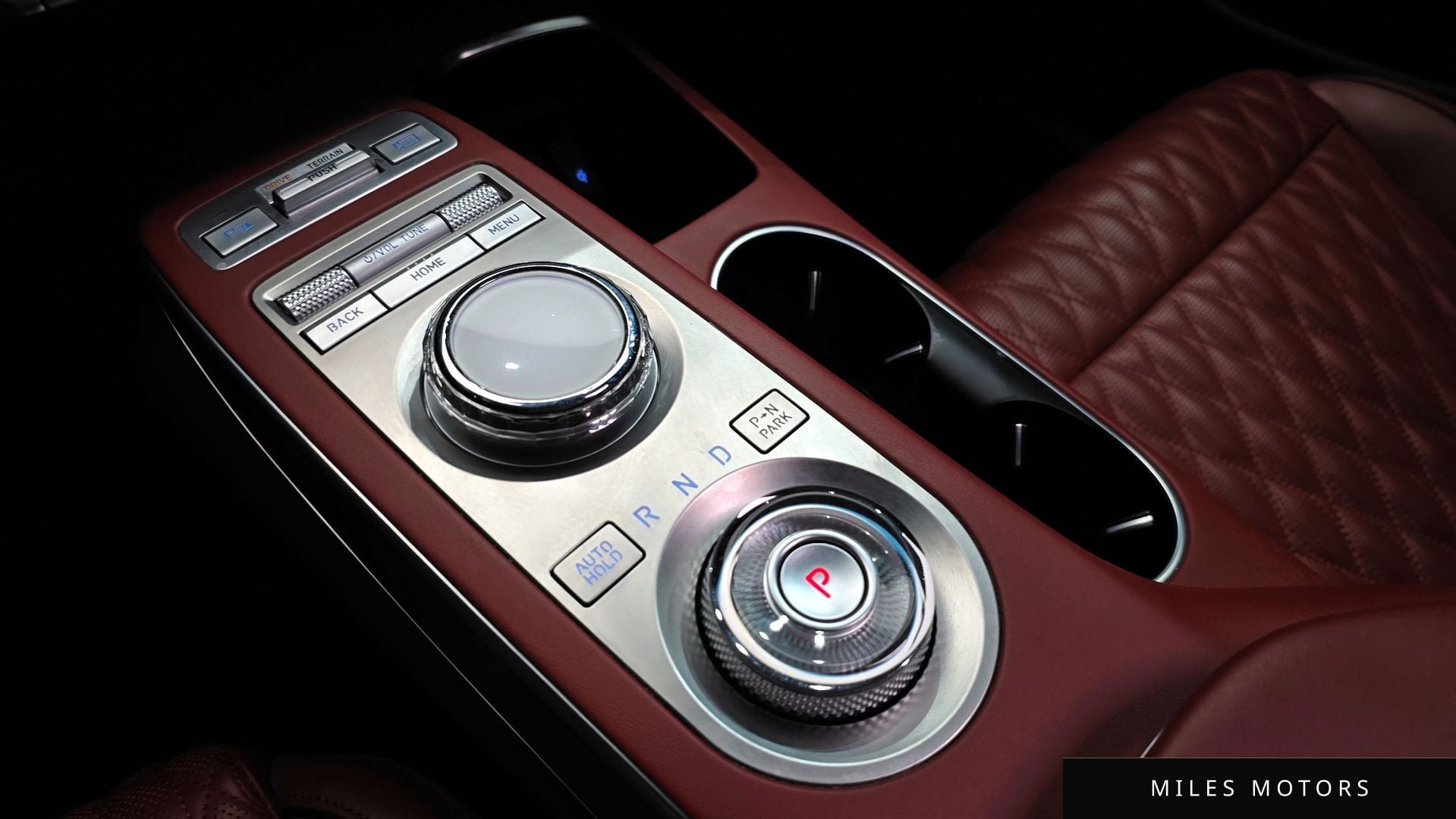 Genesis GV70 2022 — миниатюра 9