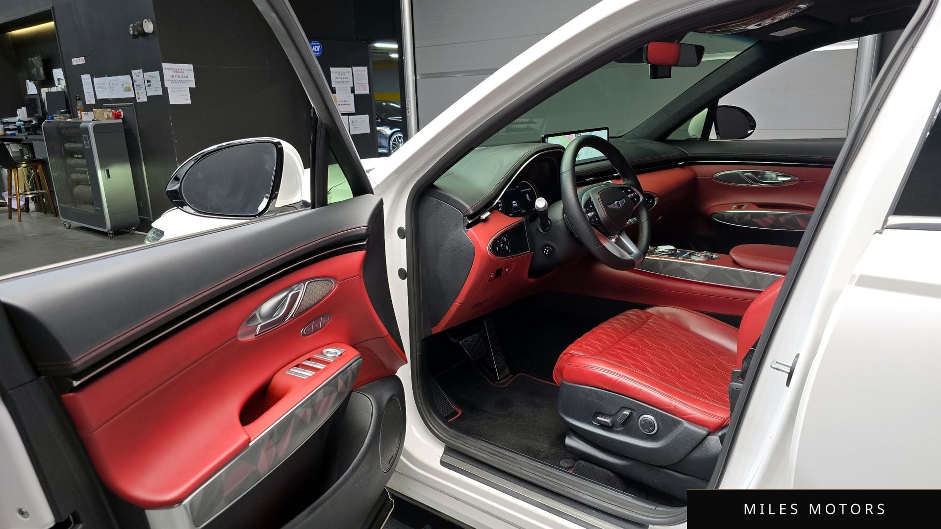 Genesis GV70 2022 — миниатюра 11