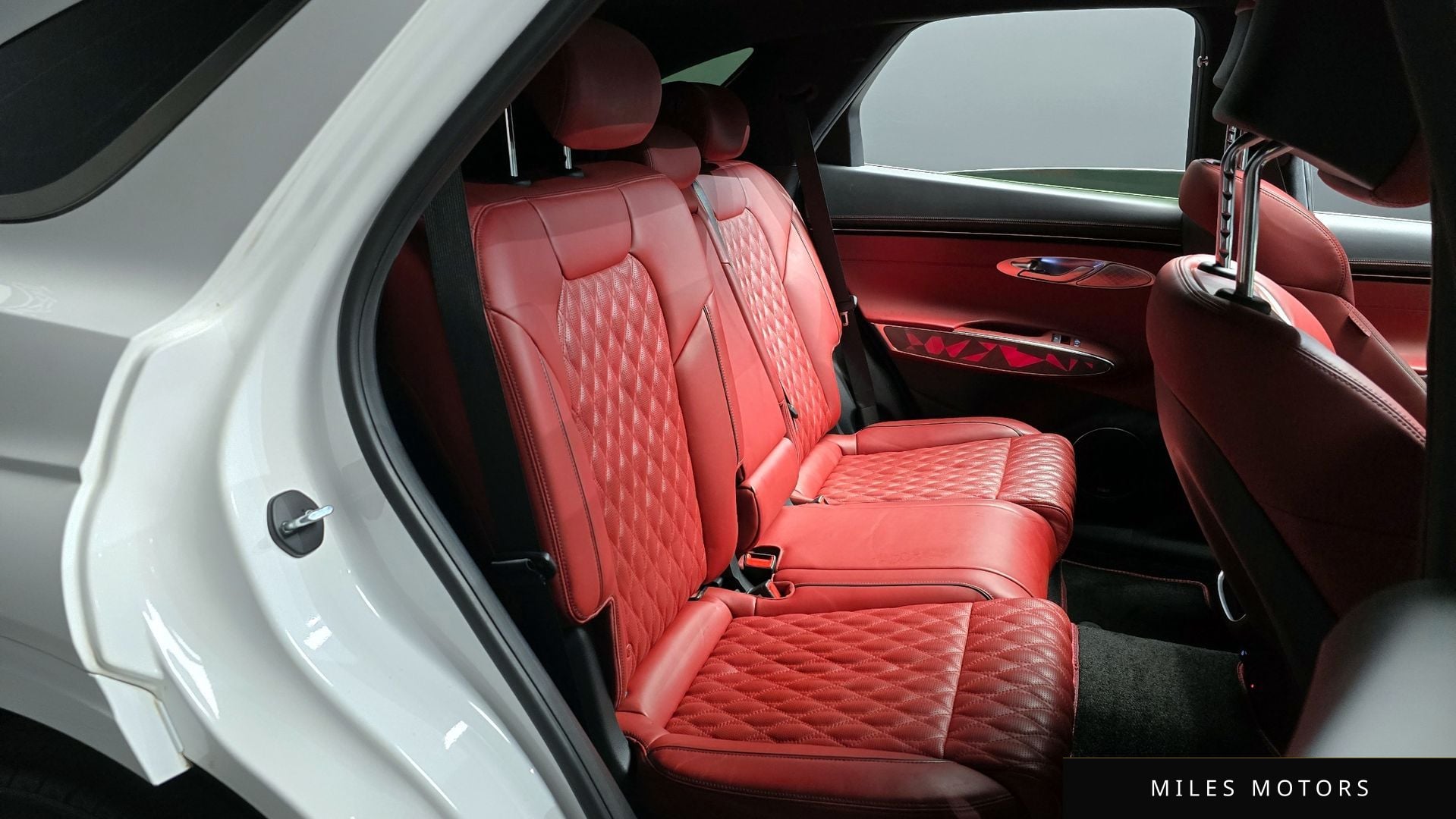 Genesis GV70 2022 — миниатюра 12