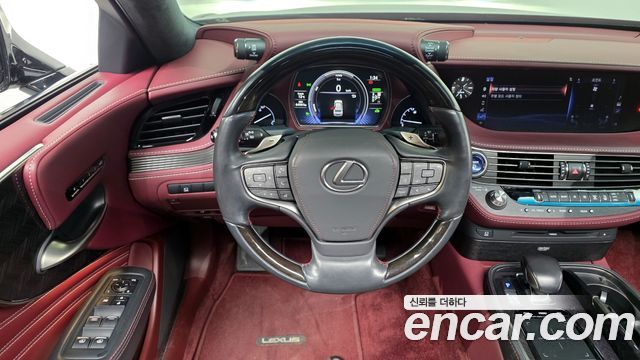 Лексус LS500h 2018 — миниатюра 13