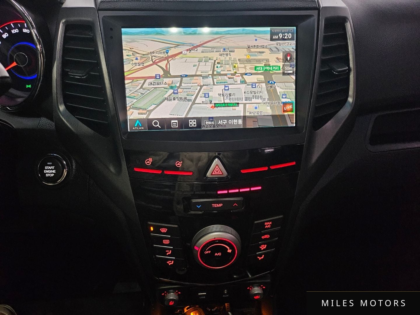 KG Mobility 티볼리 아머 2019 — миниатюра 10