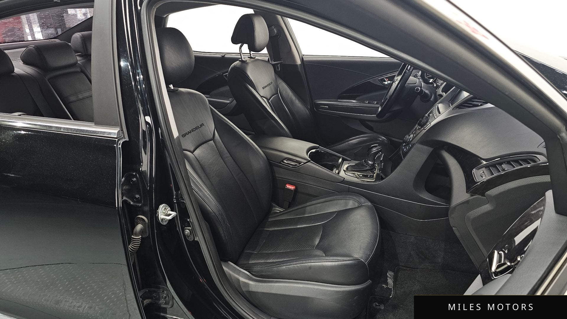 Hyundai Grandeur 2013 — миниатюра 10