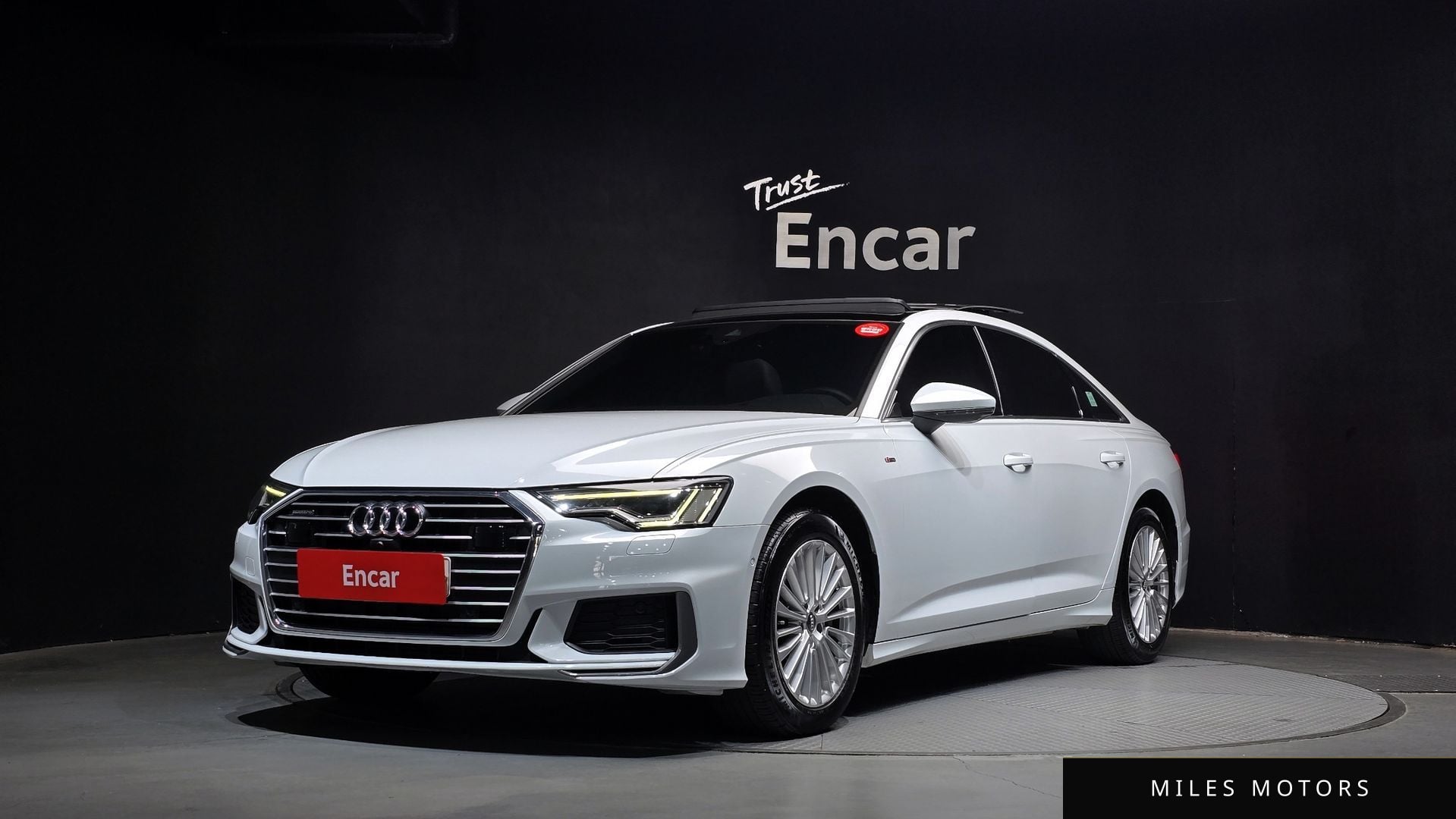Audi A6 (C8) 2020 — фото 1 из 12