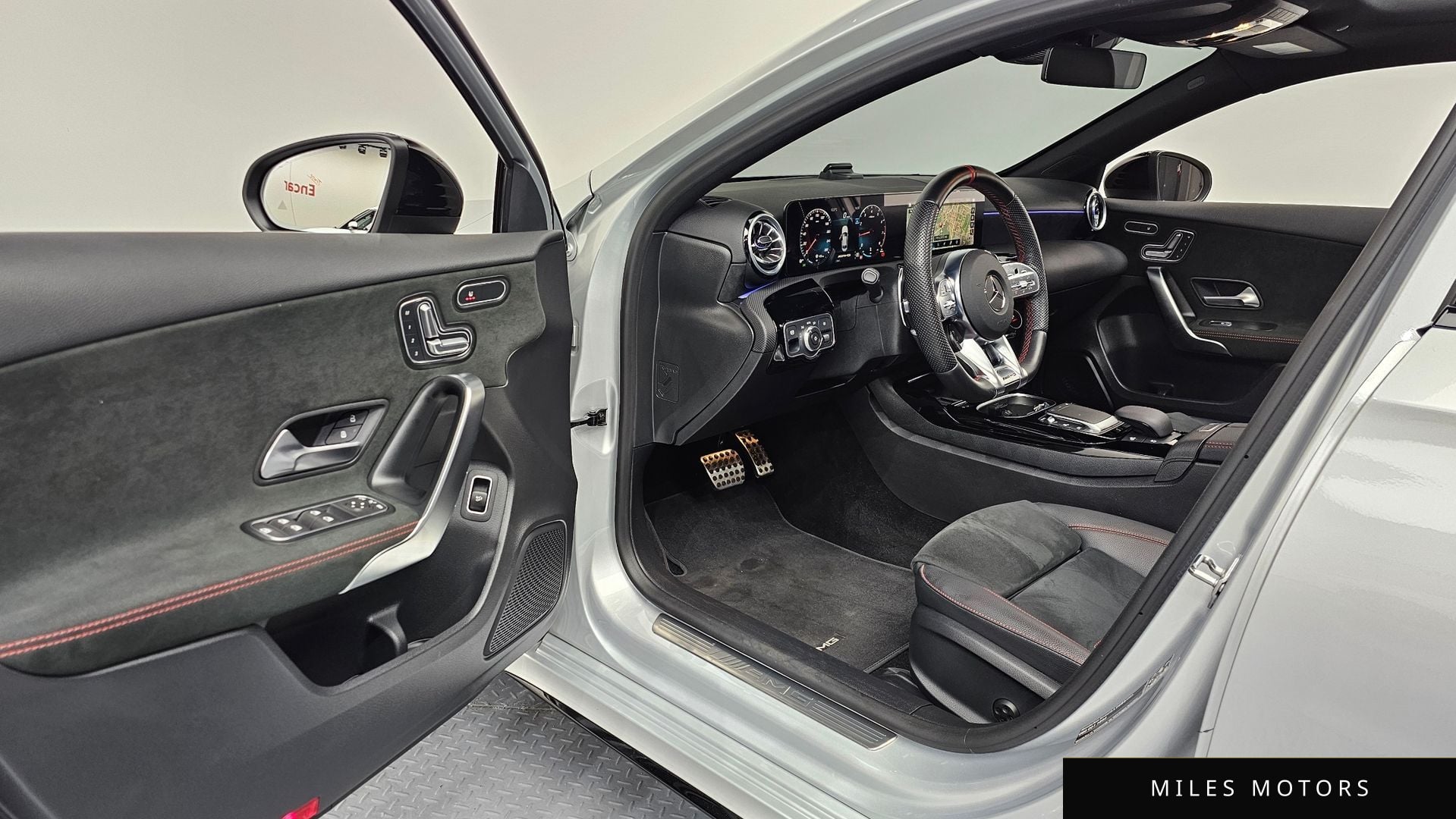 Mercedes-Benz A-Class W177 2023 — миниатюра 10