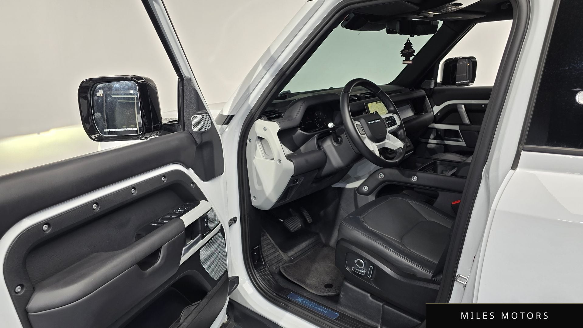 Land Rover 디펜더 (L663) 2024 — миниатюра 9