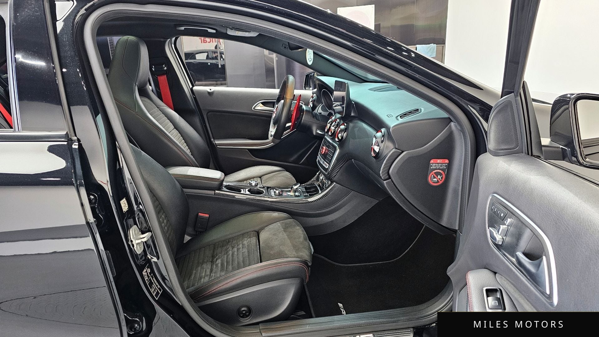 Mercedes-Benz A-Class W176 2017 — миниатюра 10
