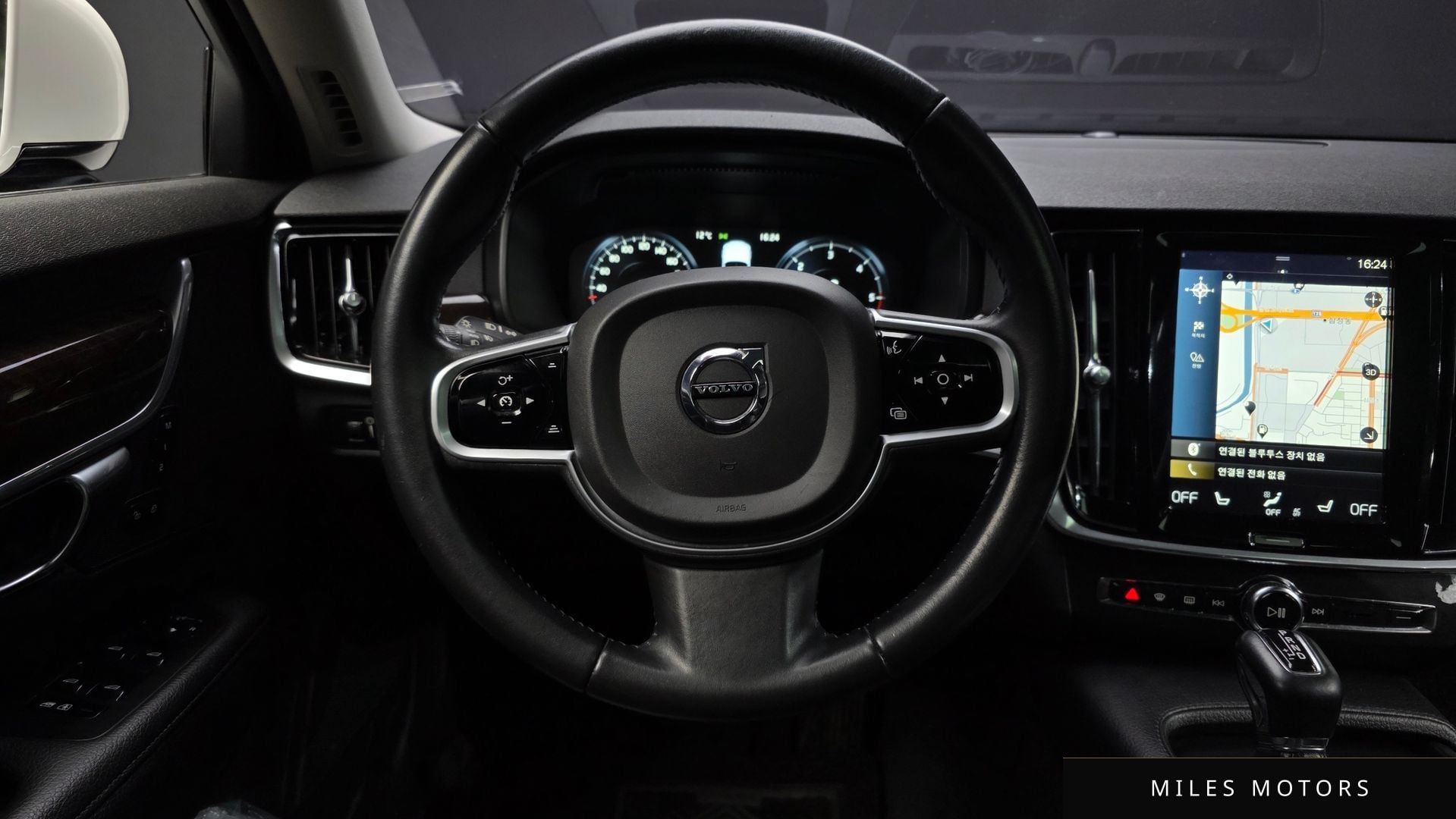 Volvo S90 2017 — миниатюра 13