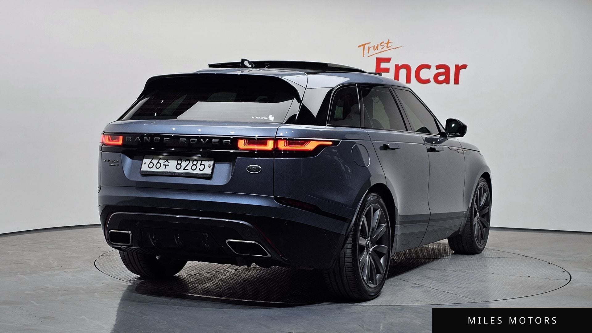 Land Rover Range Rover Velar 2018 — миниатюра 2