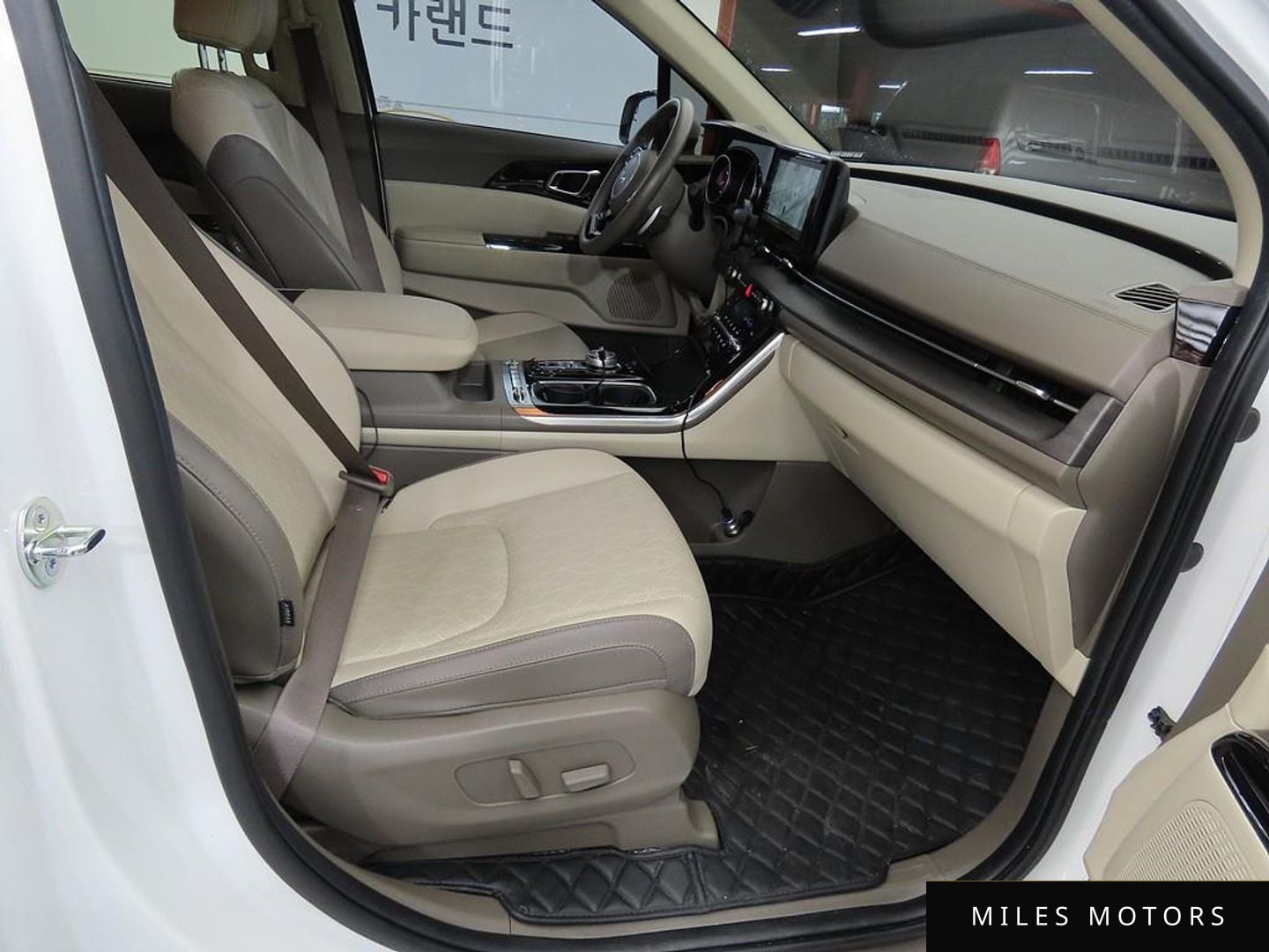 Kia Carnival 2023 — миниатюра 6