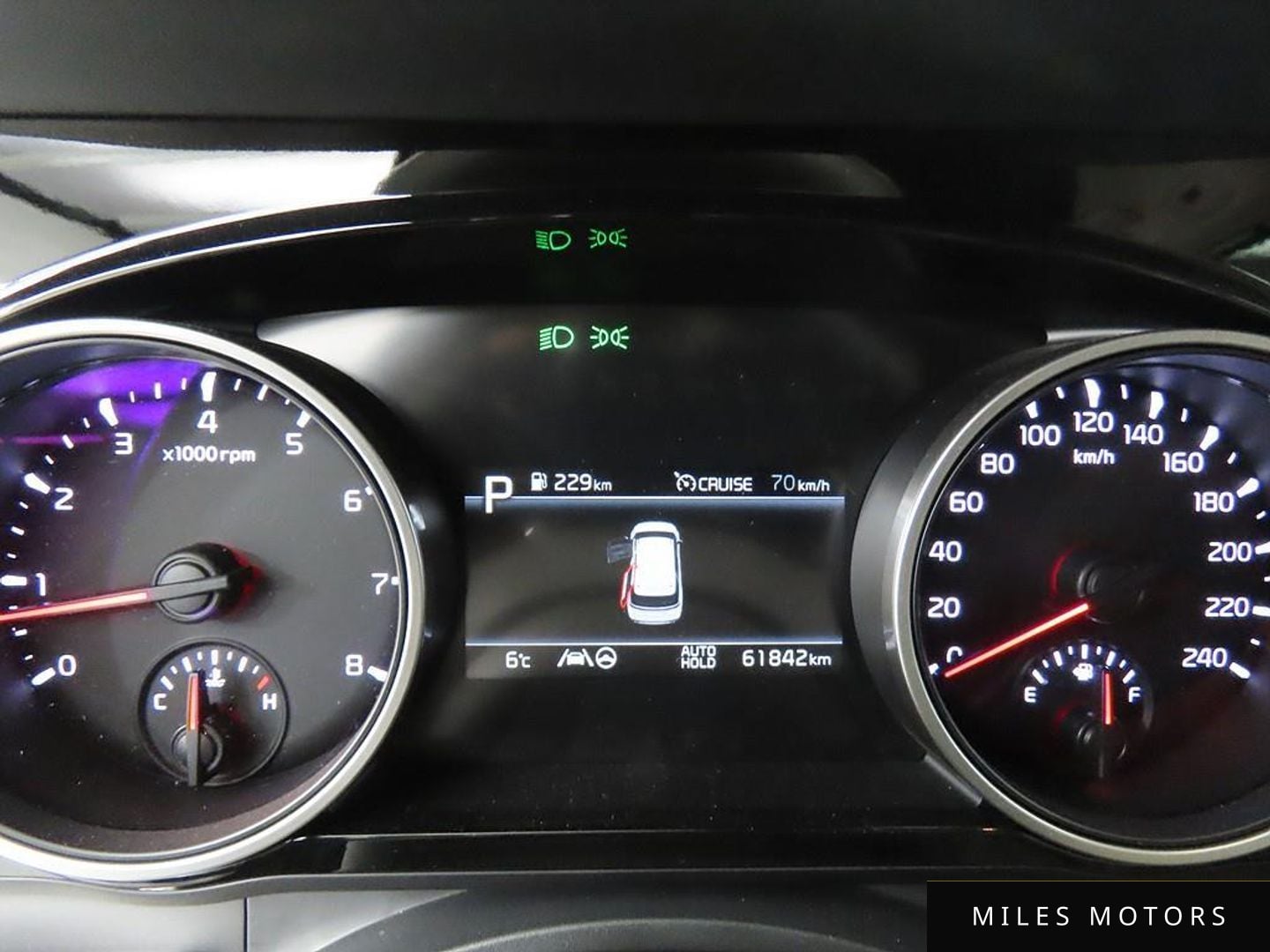 Kia Carnival 2023 — миниатюра 10