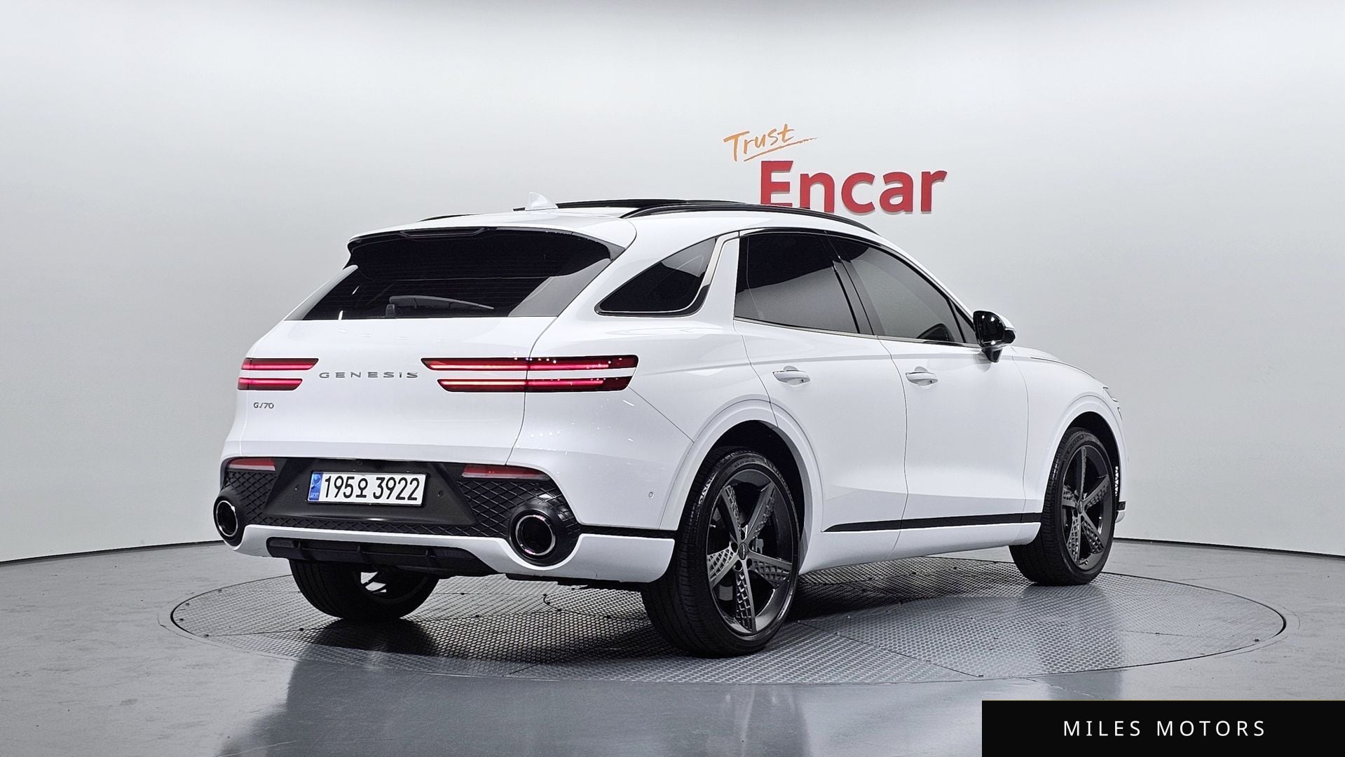 Genesis GV70 2022 — миниатюра 2