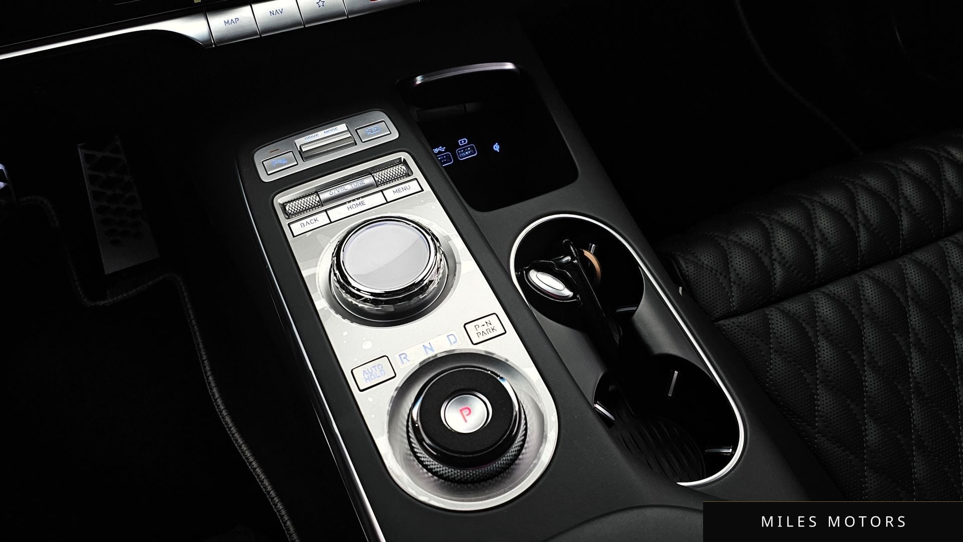 Genesis GV70 2022 — миниатюра 9