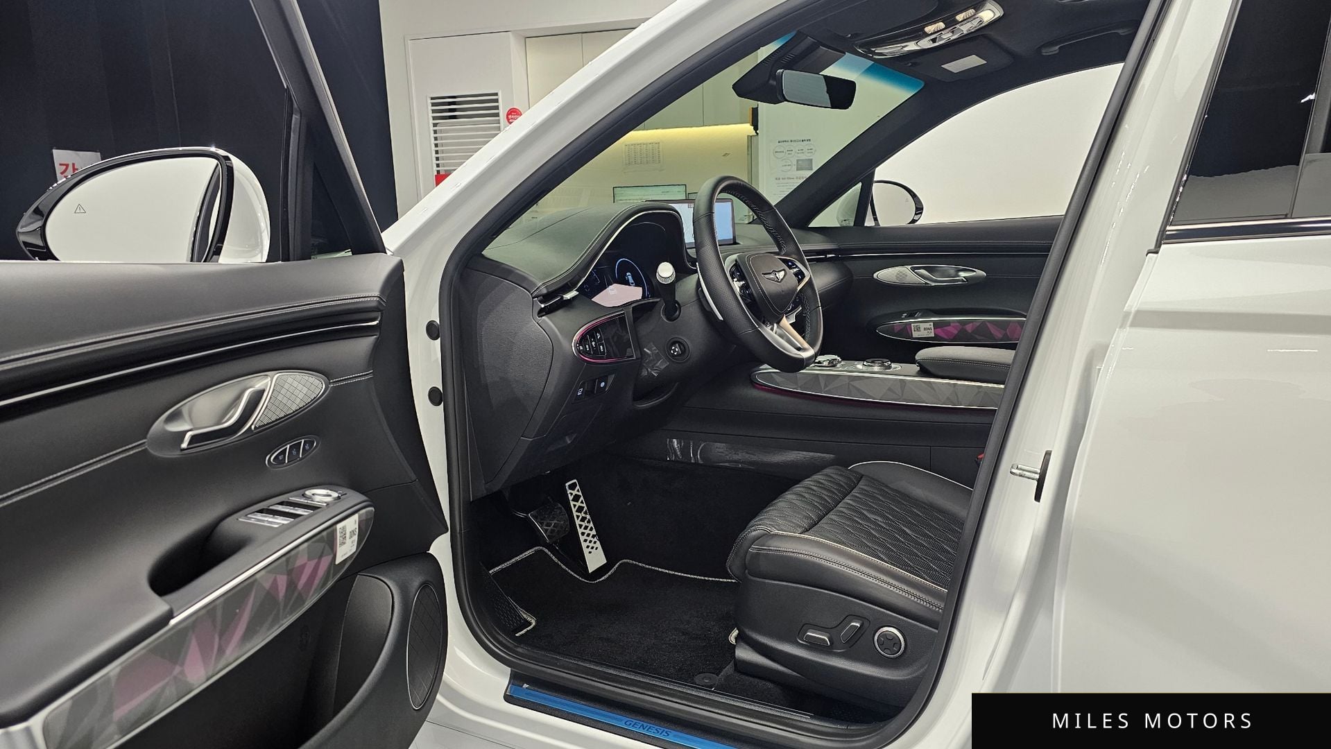 Genesis GV70 2022 — миниатюра 11