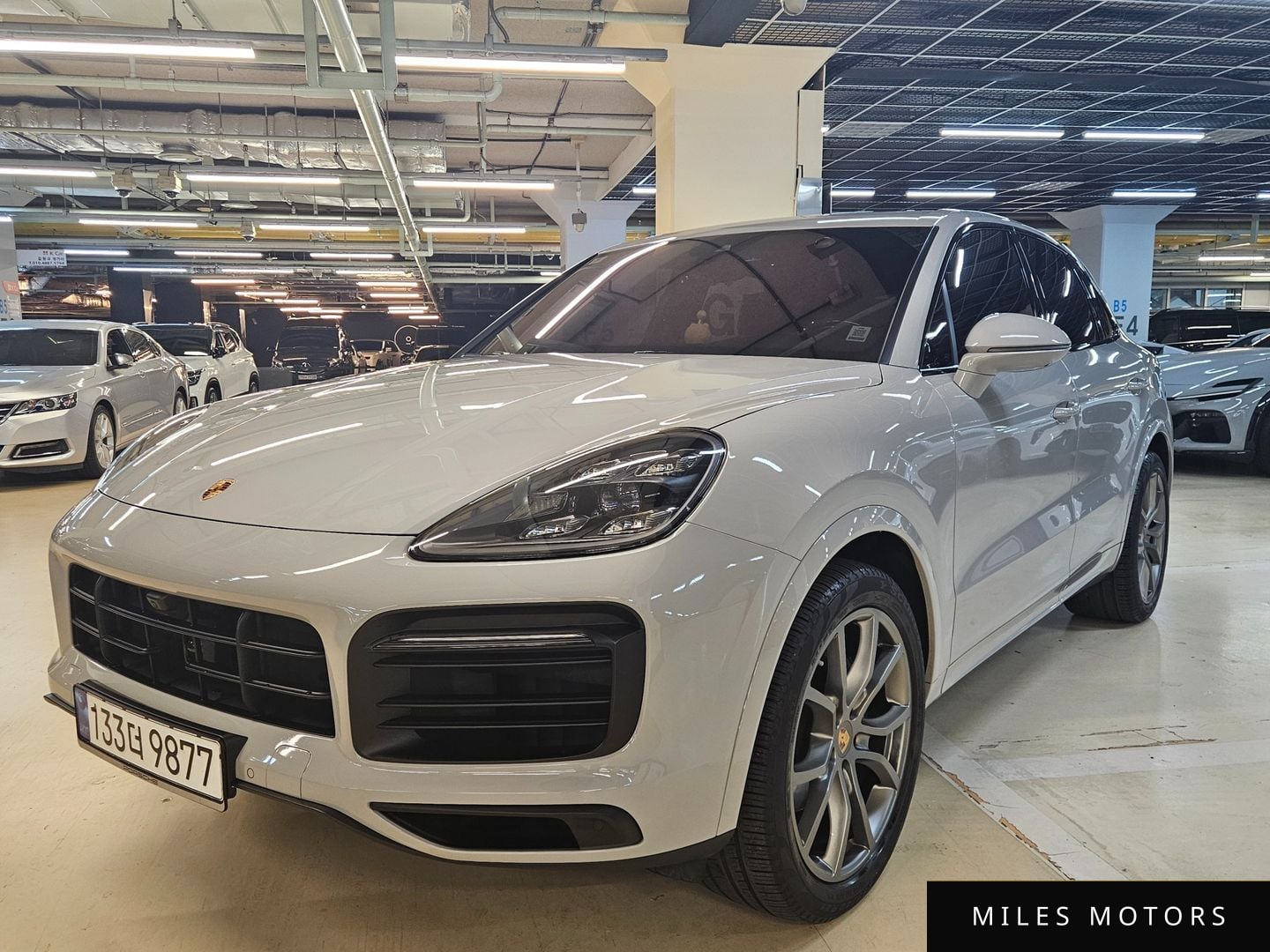 Porsche Cayenne 2023 — миниатюра 2